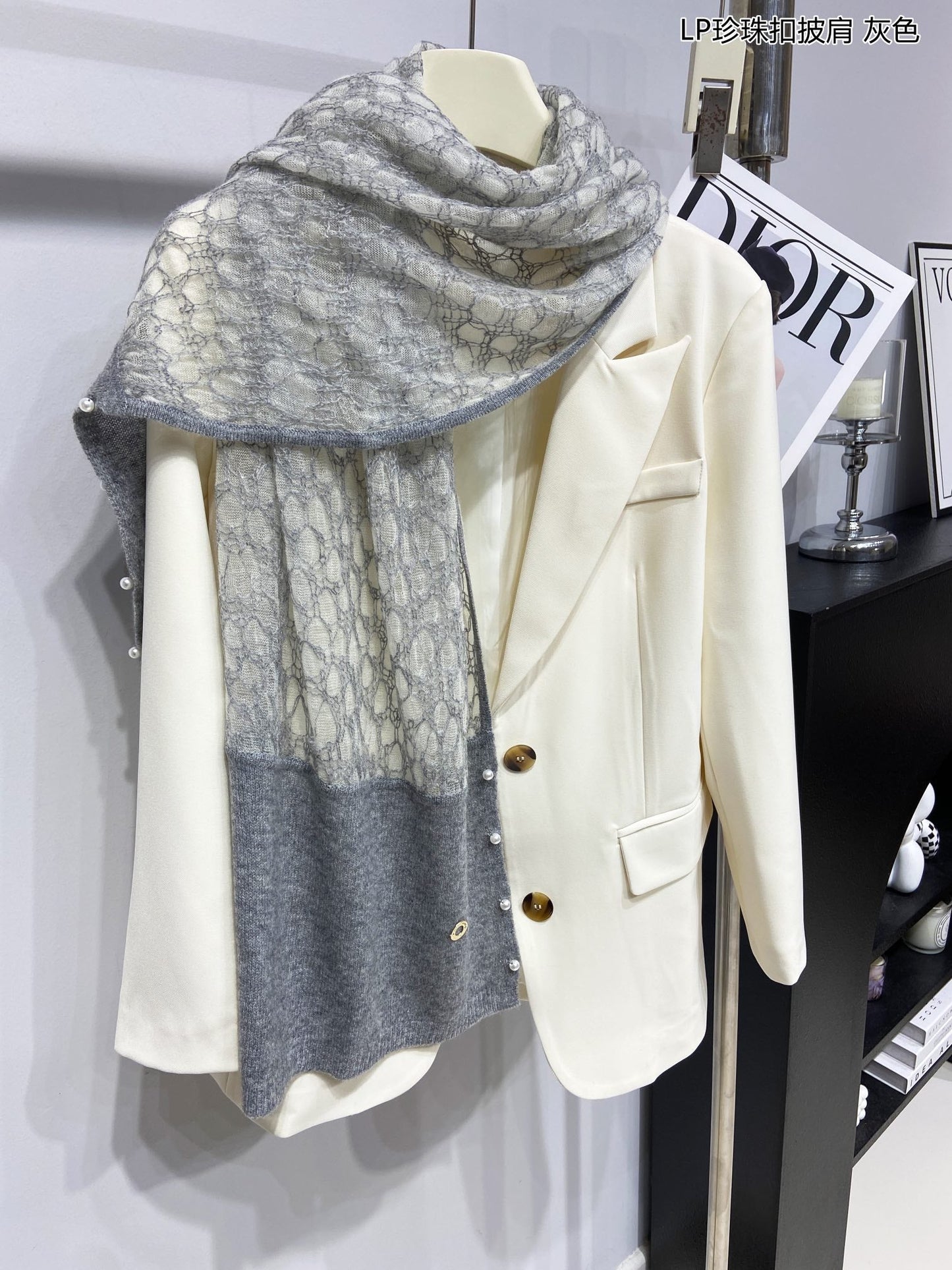 LP Pearl Button Scarf 135 CM In Grey White Cashmere 416913