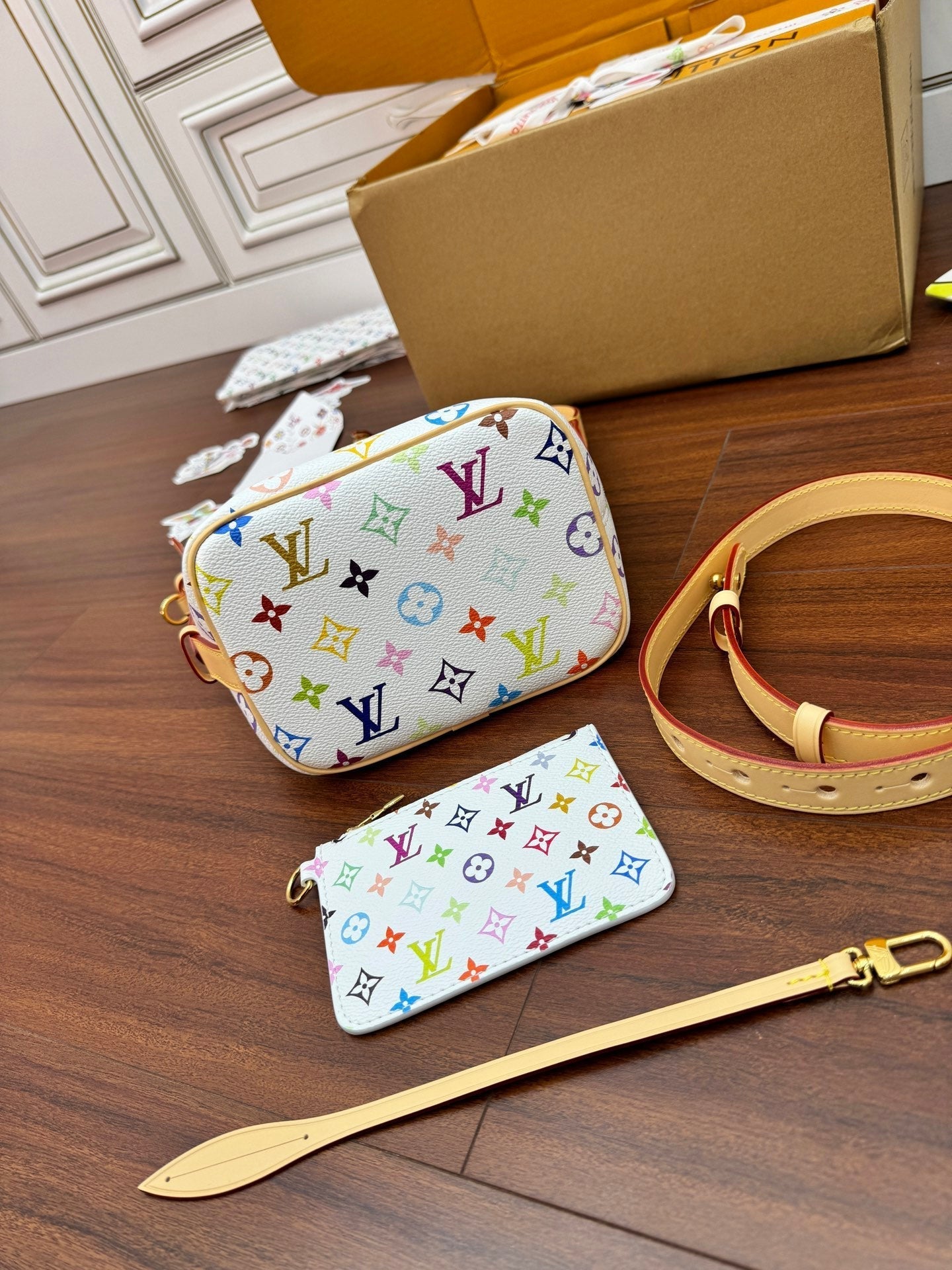 LV Bucket Bag 16cm White Multicolore Monogram Canvas 330426
