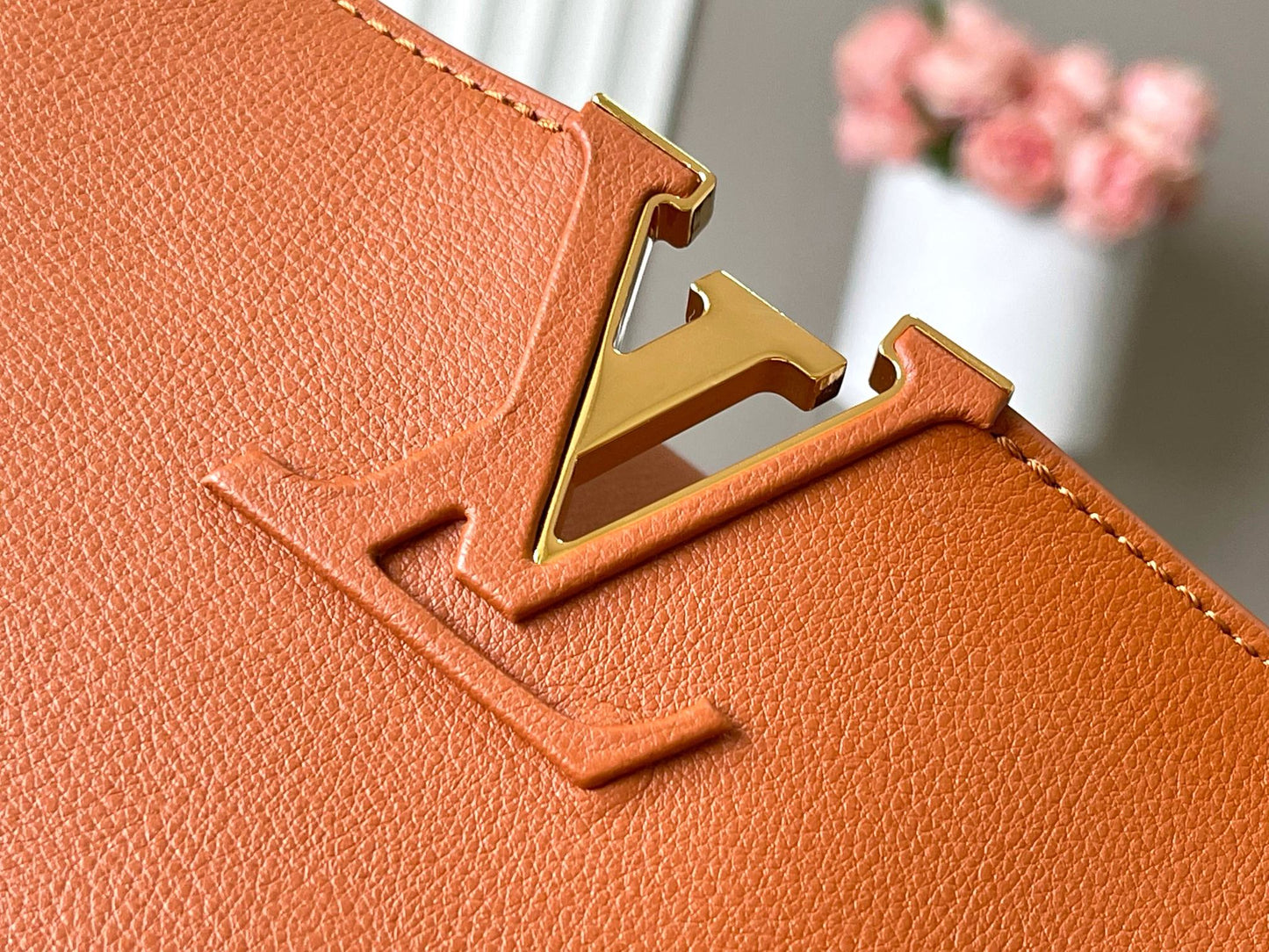 CAPUCINES GM 38CM BROWN ORANGE TAURILLON LEATHER