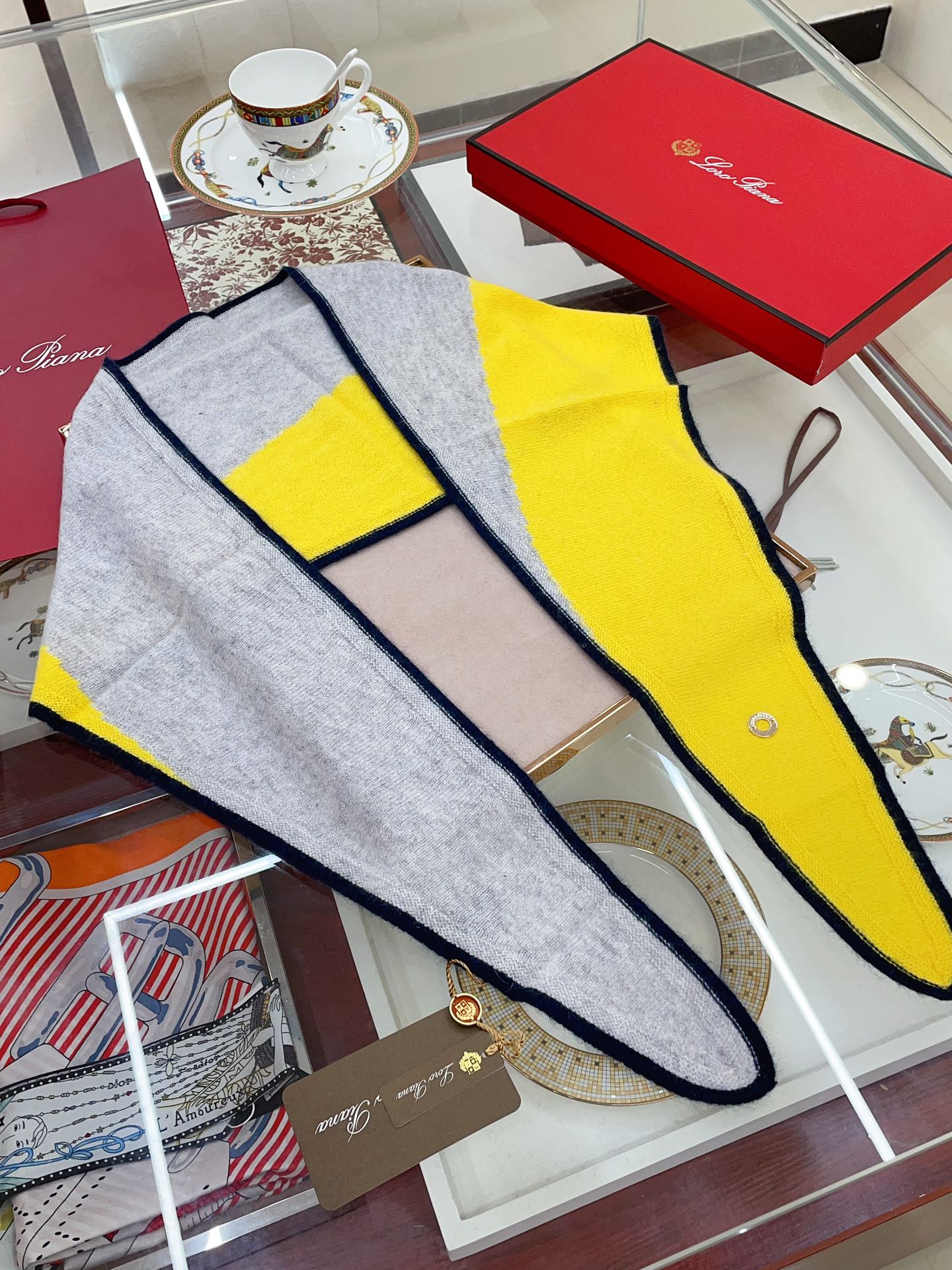 LP Yodo Scarf 150 CM In Grey Mix Yellow Cashmere 130489