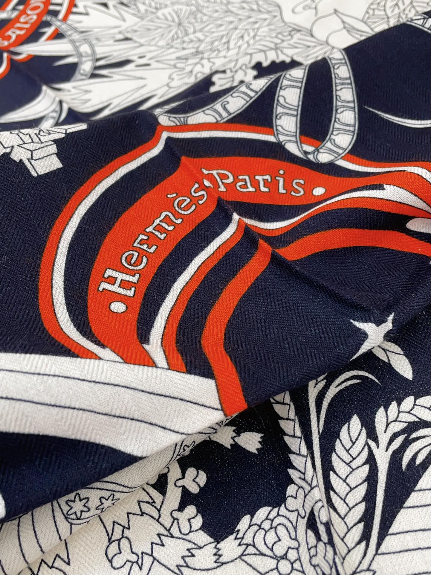 Le Sacre Des Saisons Scarf 140 CM In Colorful Cashmere And Silk 300430