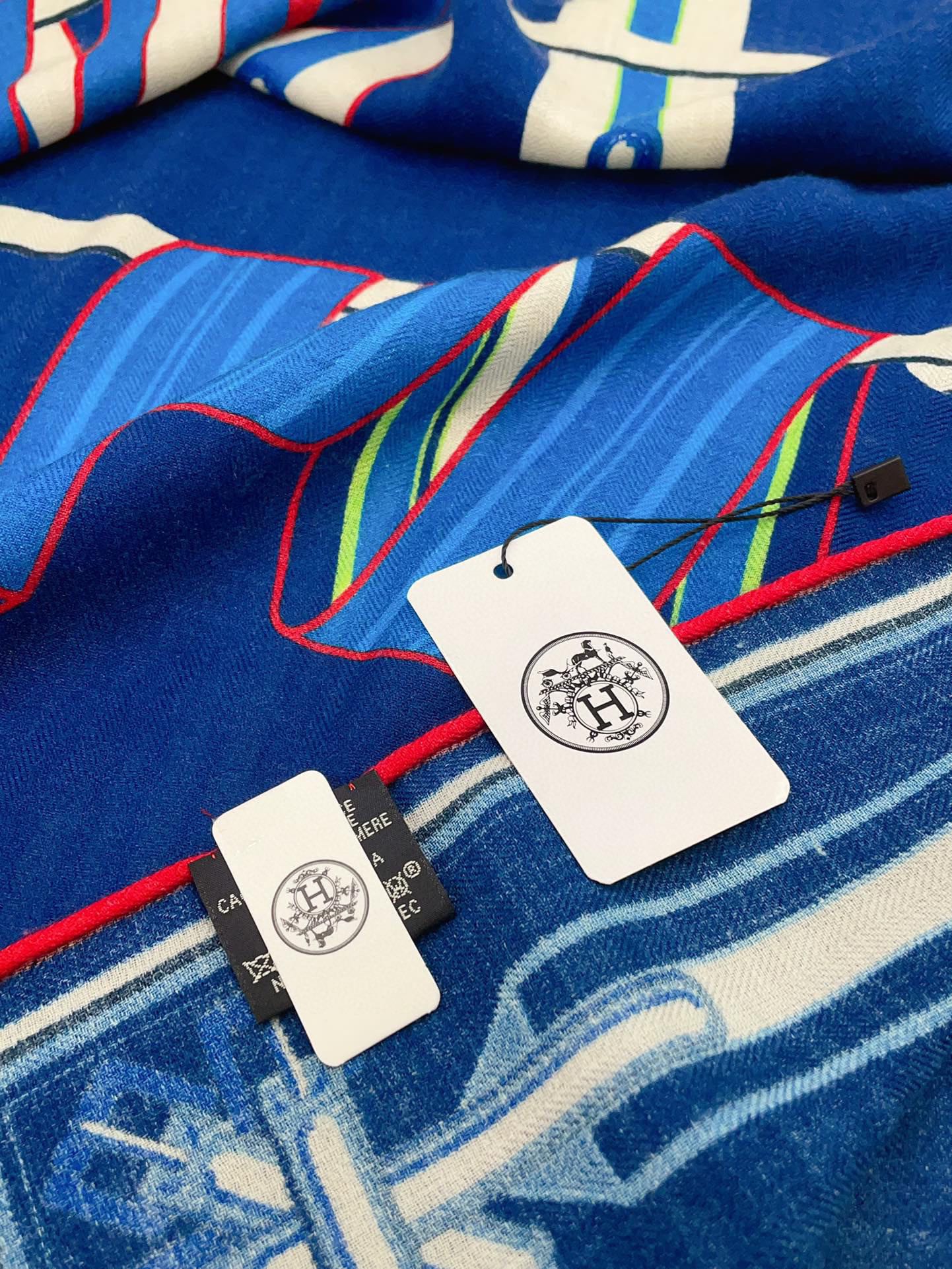 Les Sangles En Finesse Rectangle Scarf 180 CM In Dark Blue Colorful Cashmere And Silk 373657