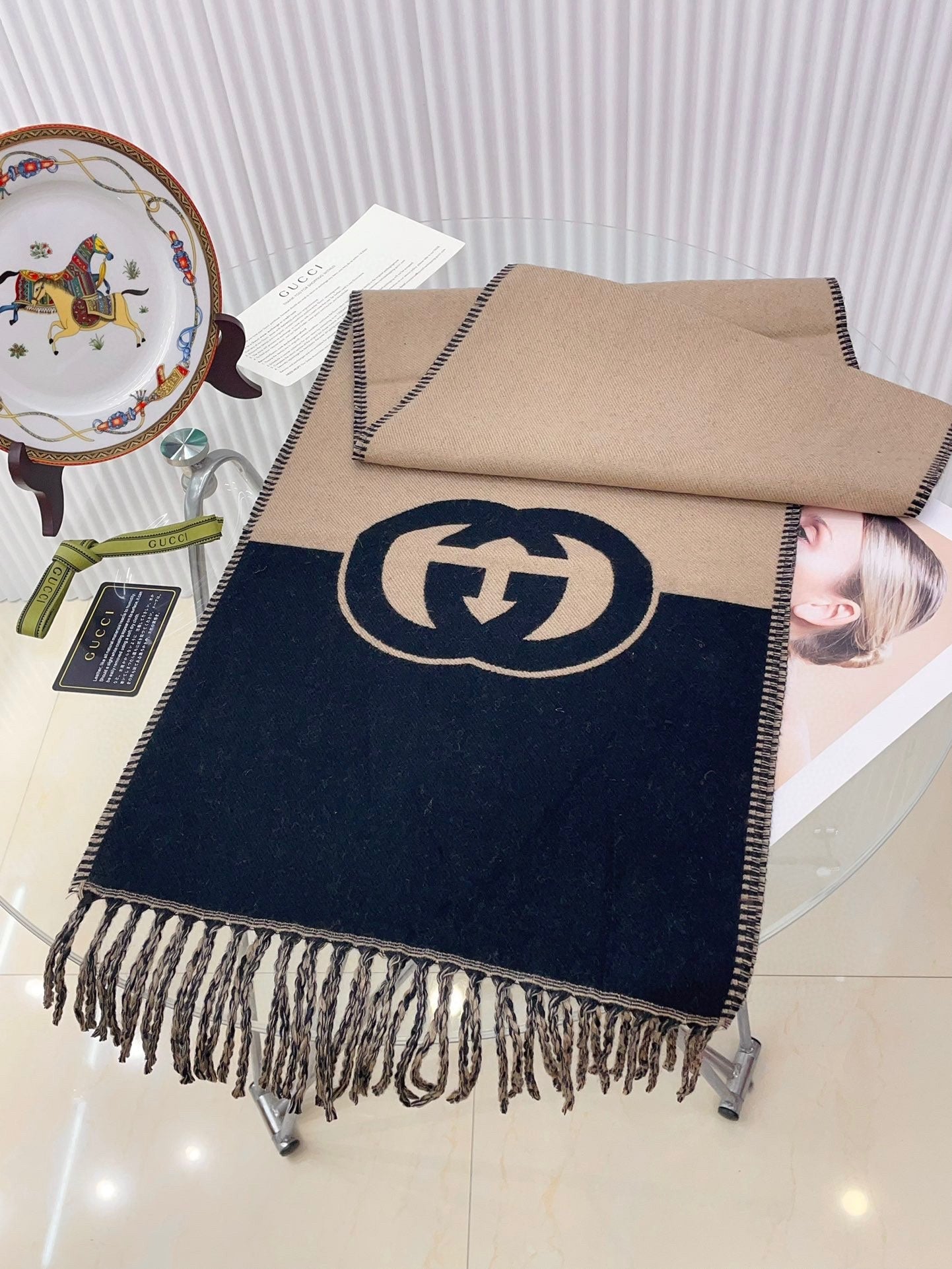 CAMEL BEIGE AND BLACK WOOL WITH INTERLOCKING G SCARF 200 CM