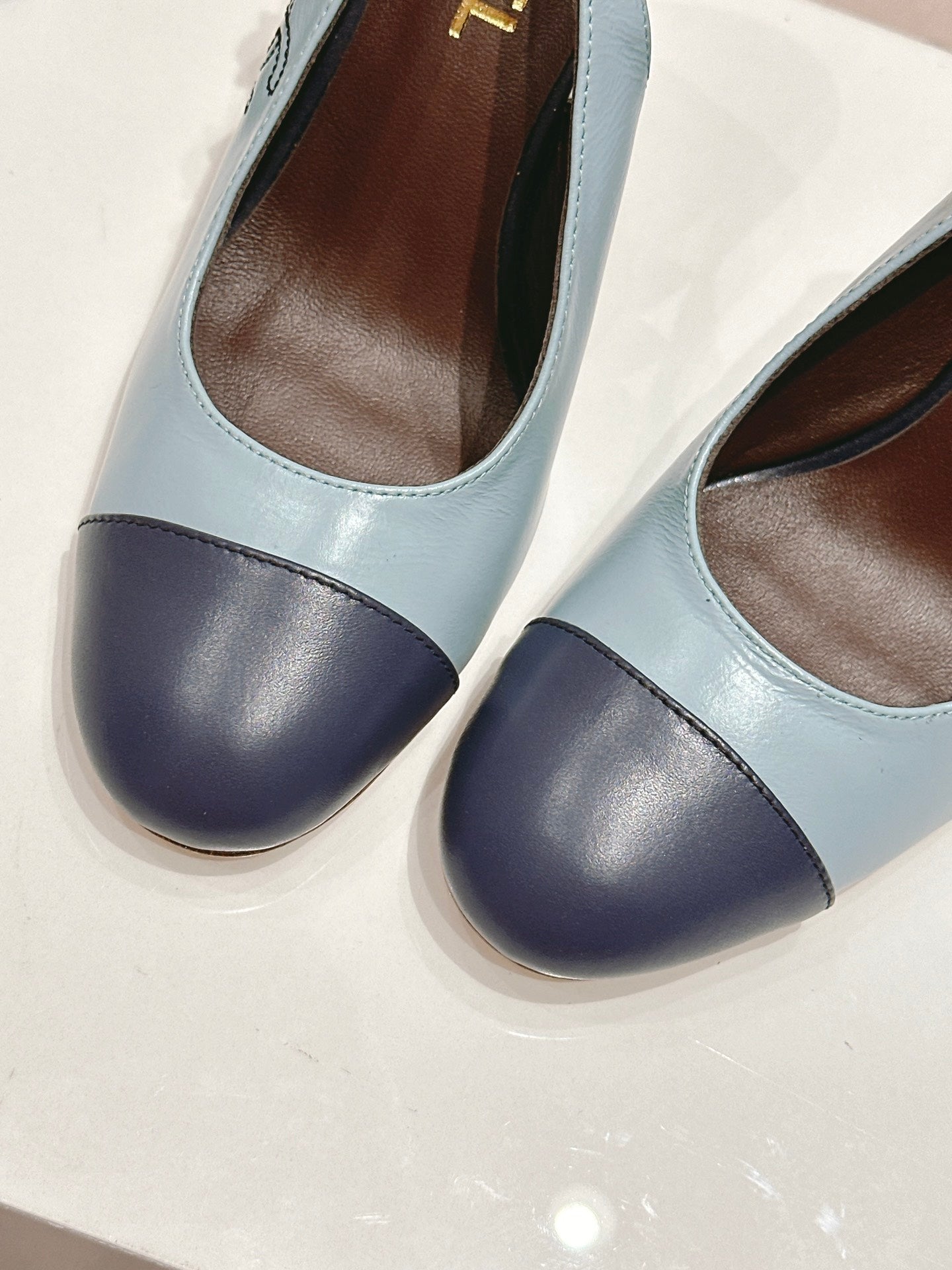 CC 24P SLINGBACKS 95MM TURQUOISE BLACK LAMBSKIN