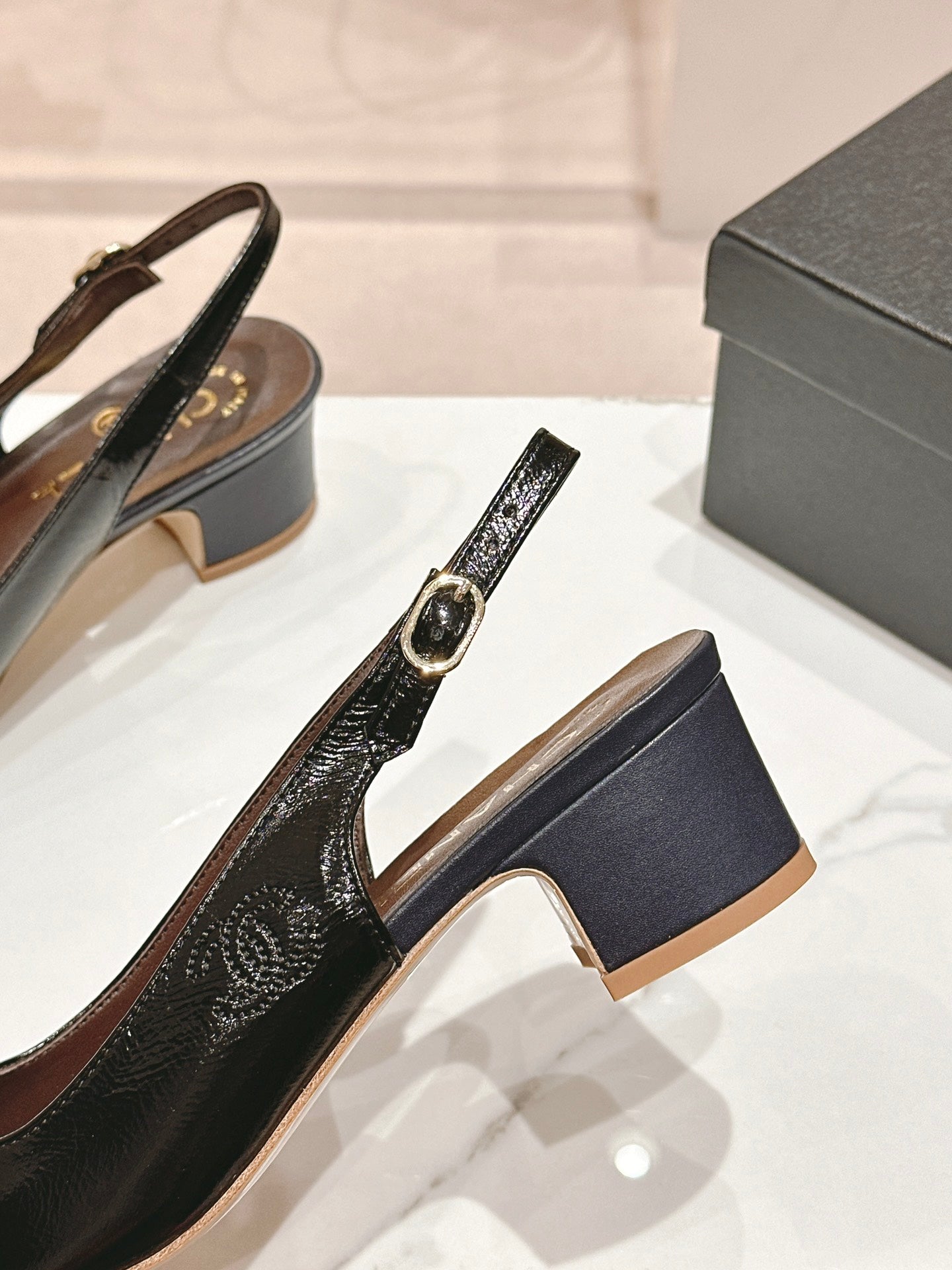 CC 24P SLINGBACKS 45MM BLACK NAVY LAMBSKIN