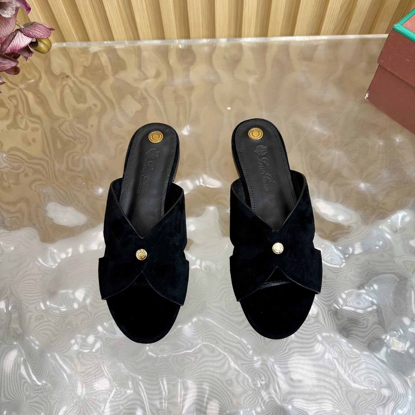 LP Vera Sandal Black Sheepskin 307963
