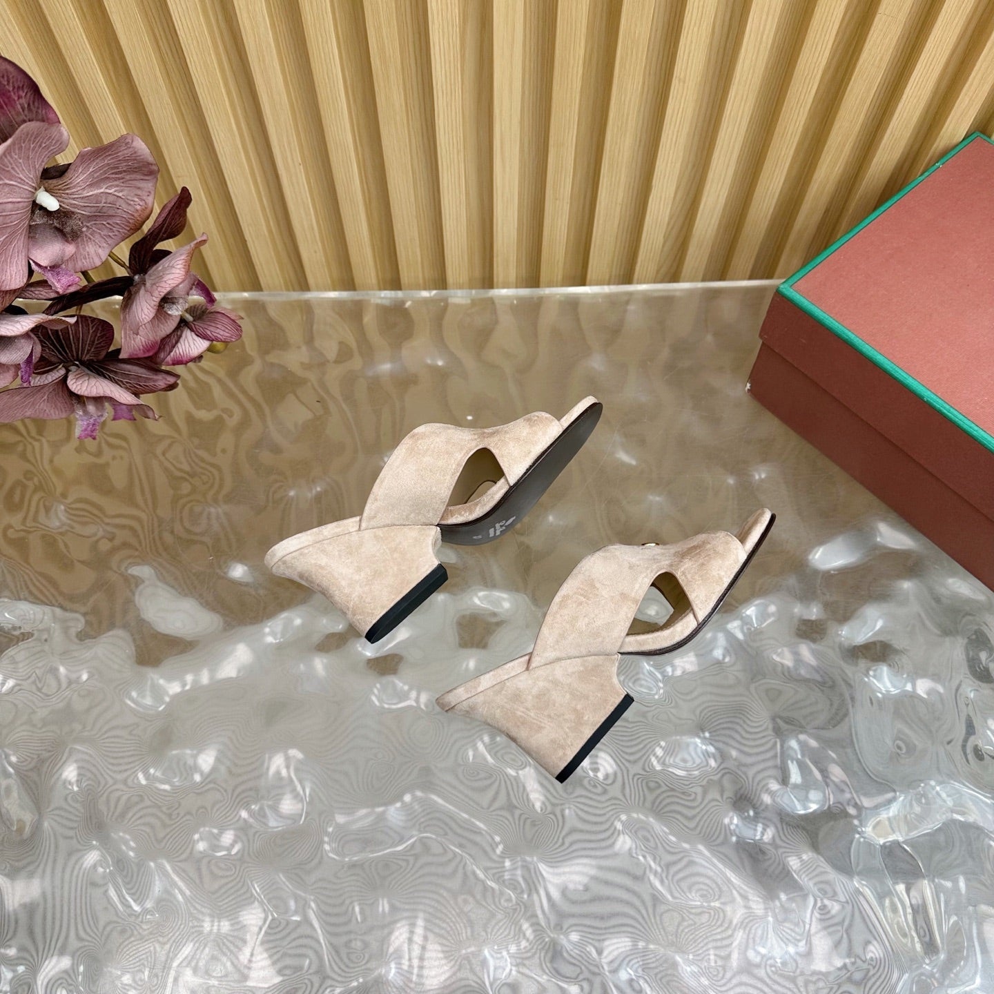 LP Vera Heeled Sandal Whisper White Sheepskin 307965