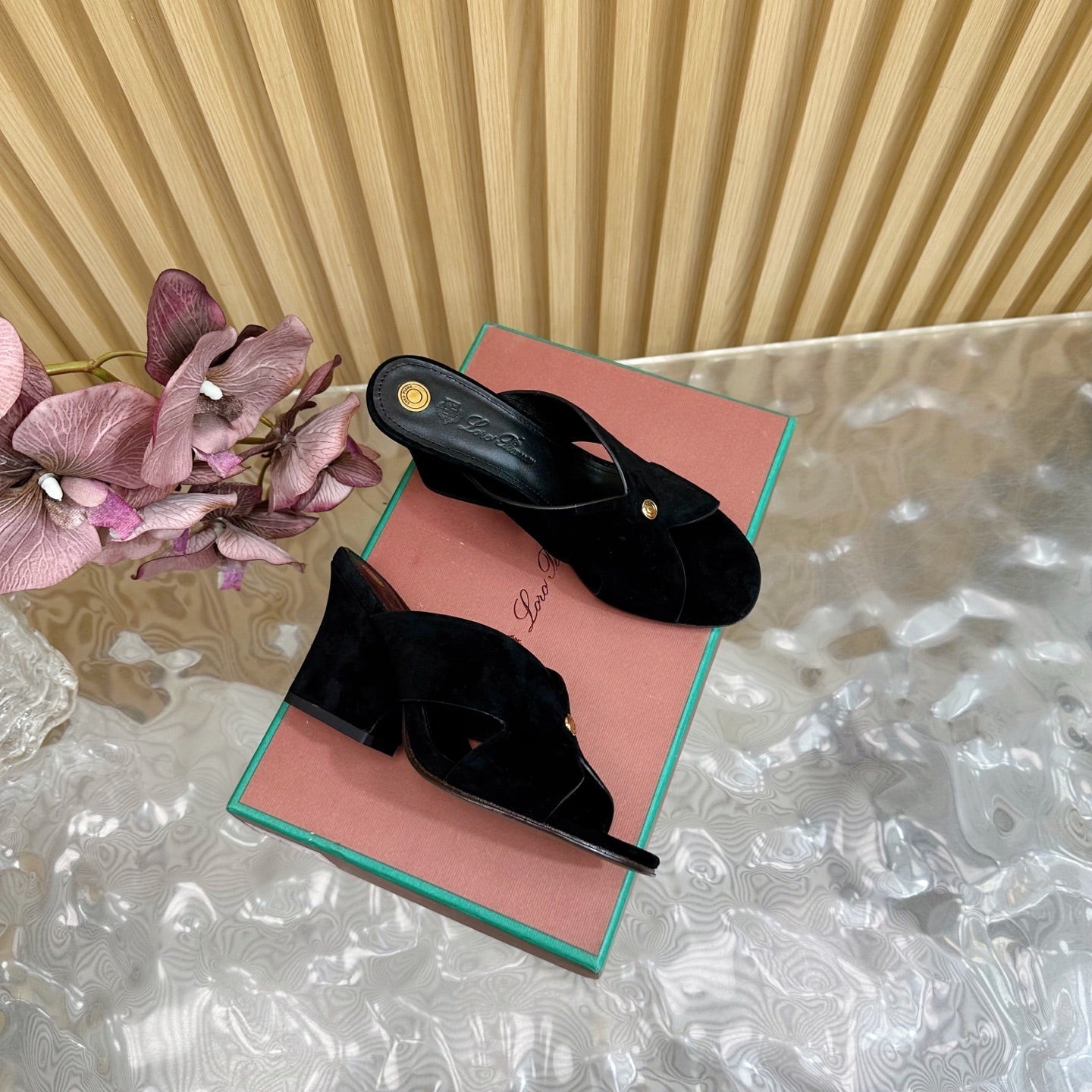 LP Vera Heeled Sandal Black Sheepskin 307966