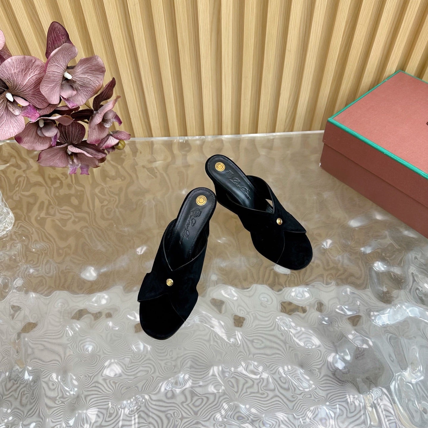 LP Vera Heeled Sandal Black Sheepskin 307966