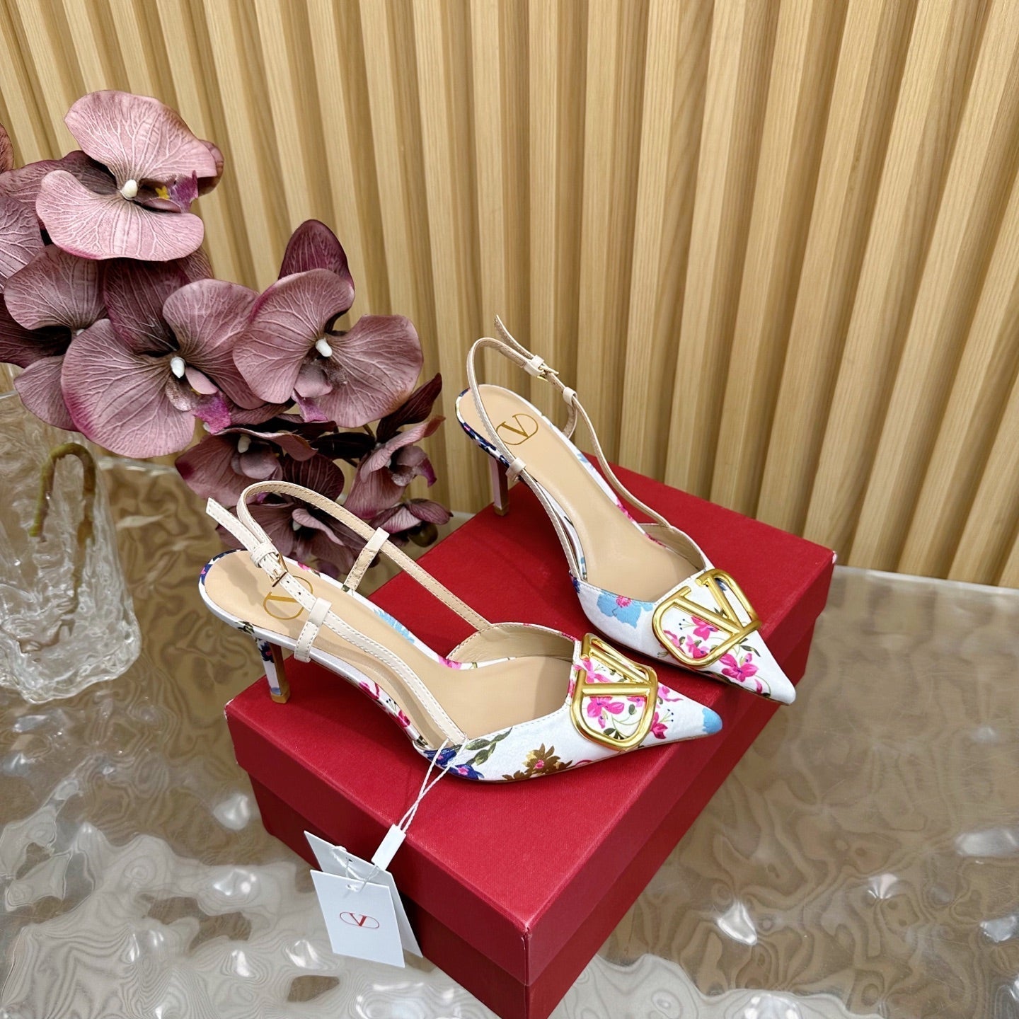 VT 25 Flower Slingback White Floral Fabric Sheepskin 325191