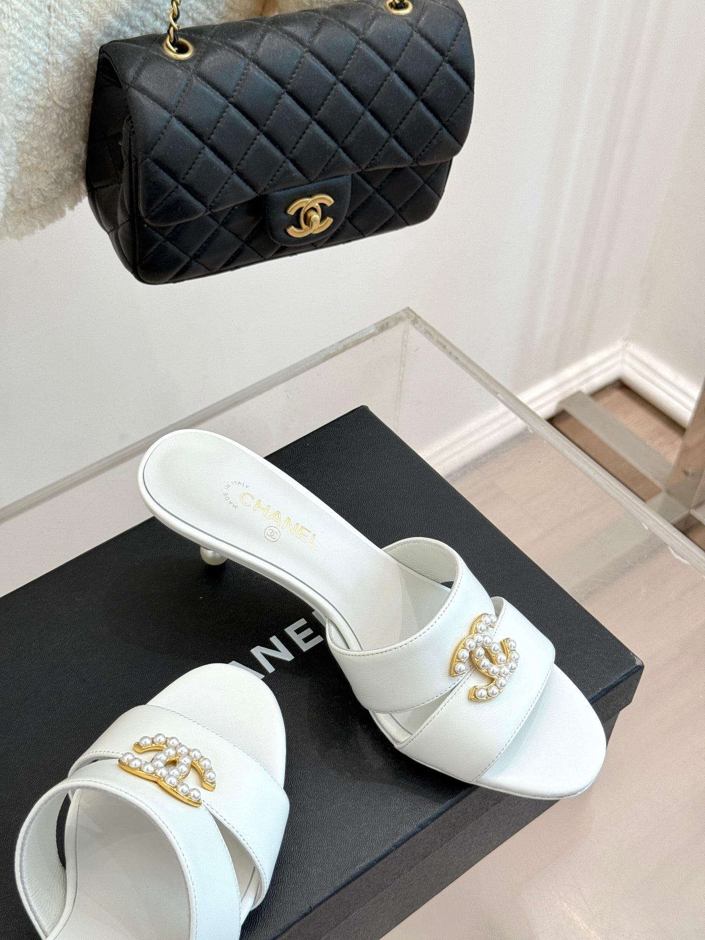 CC 25 Mules White Silk Lambskin 308778