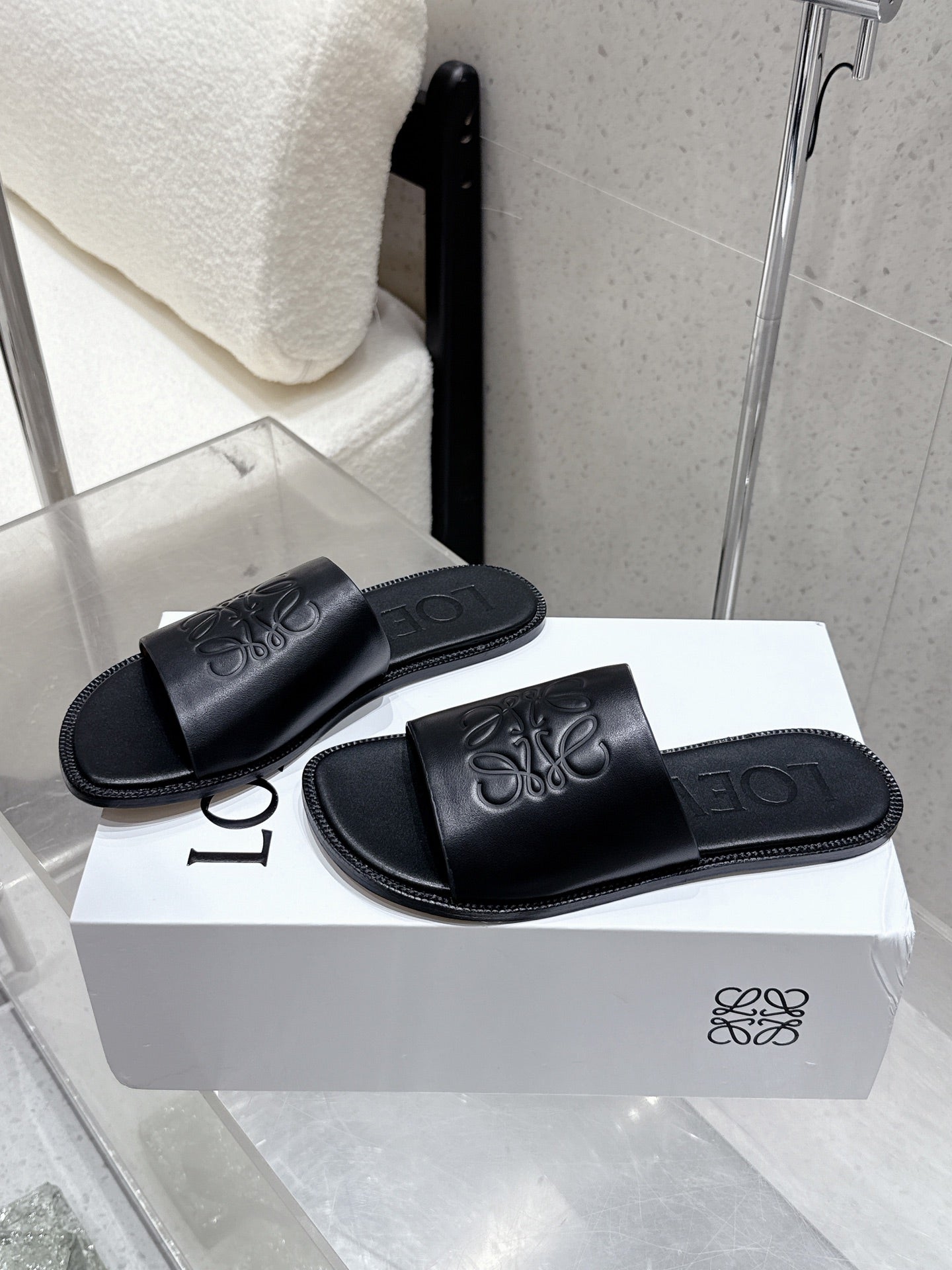 Loewe 25 flat slippers black calfskin