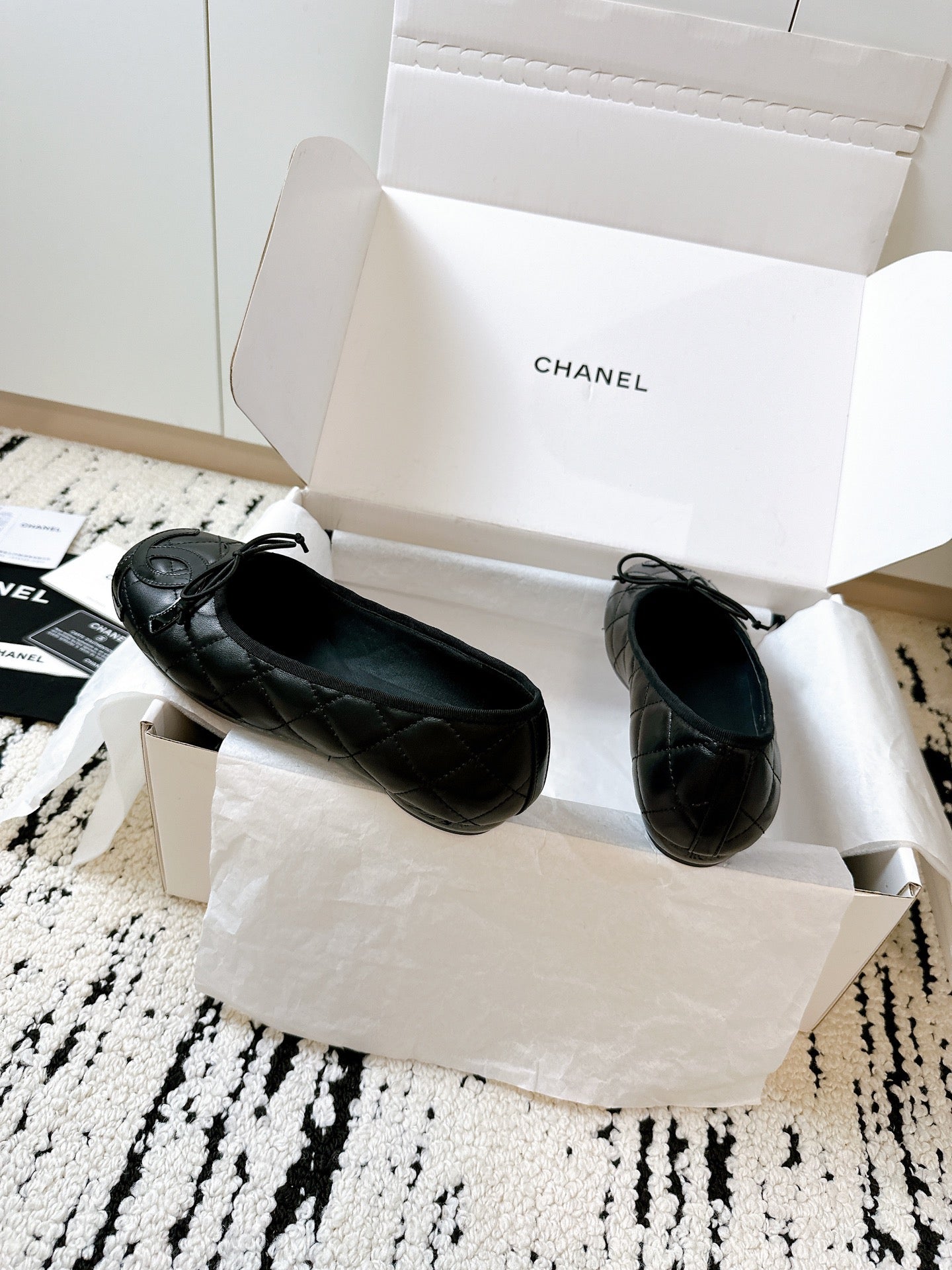 CC 25 Kangpeng Ballet Flats Black Leather 300172