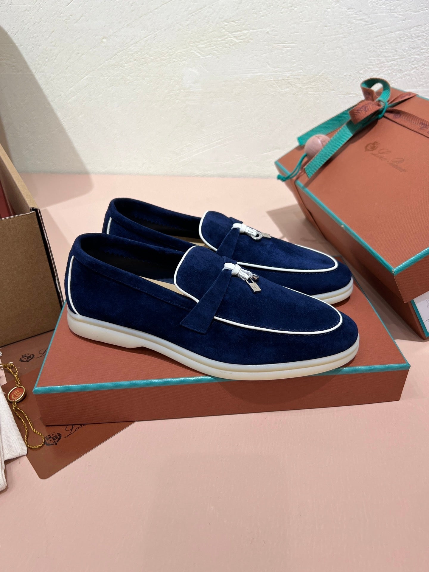 lp summer charm walk loafer blue white suede