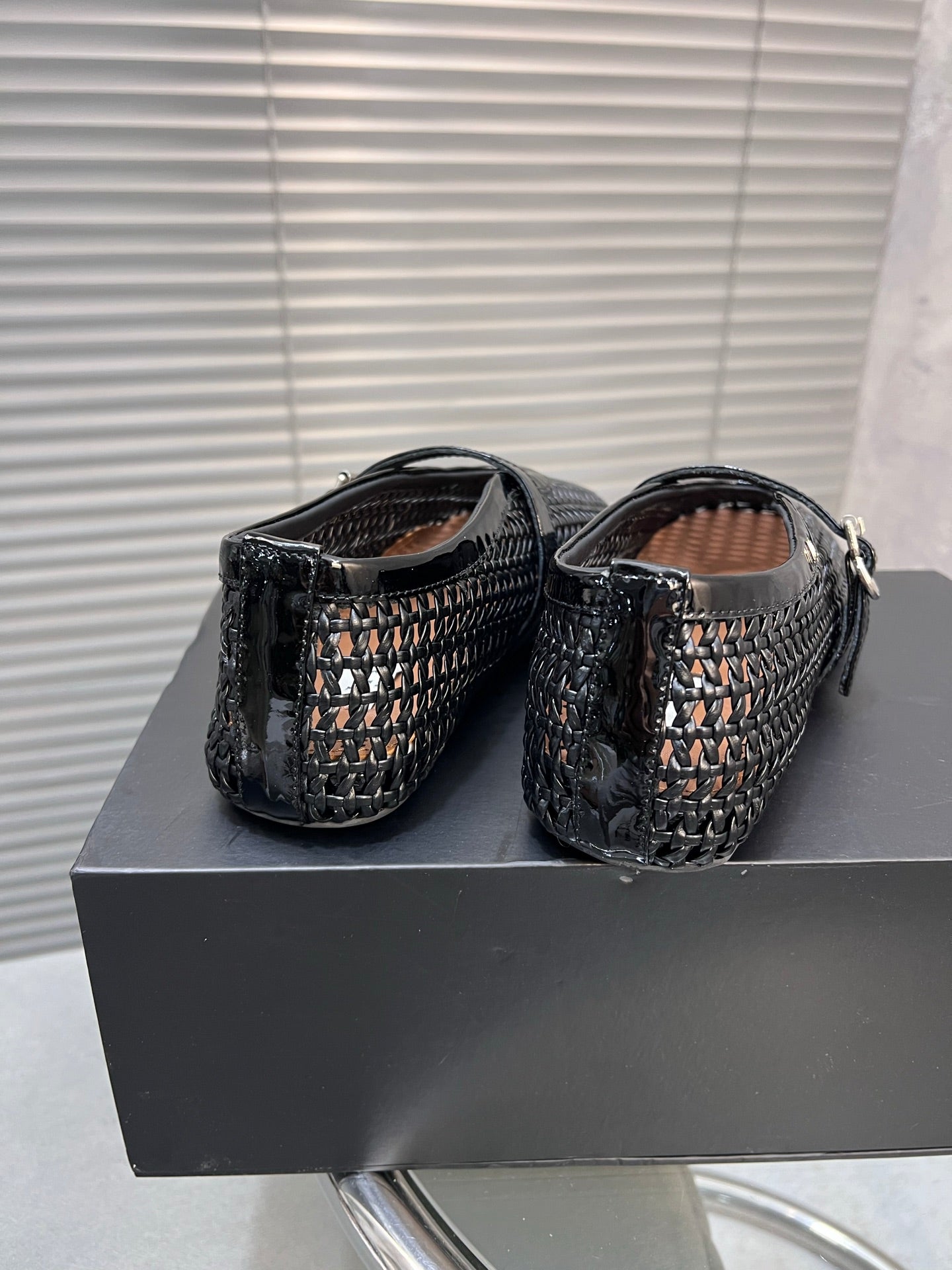 Alaia Braided Hollow Ballet Flats Black Cowhide 300041
