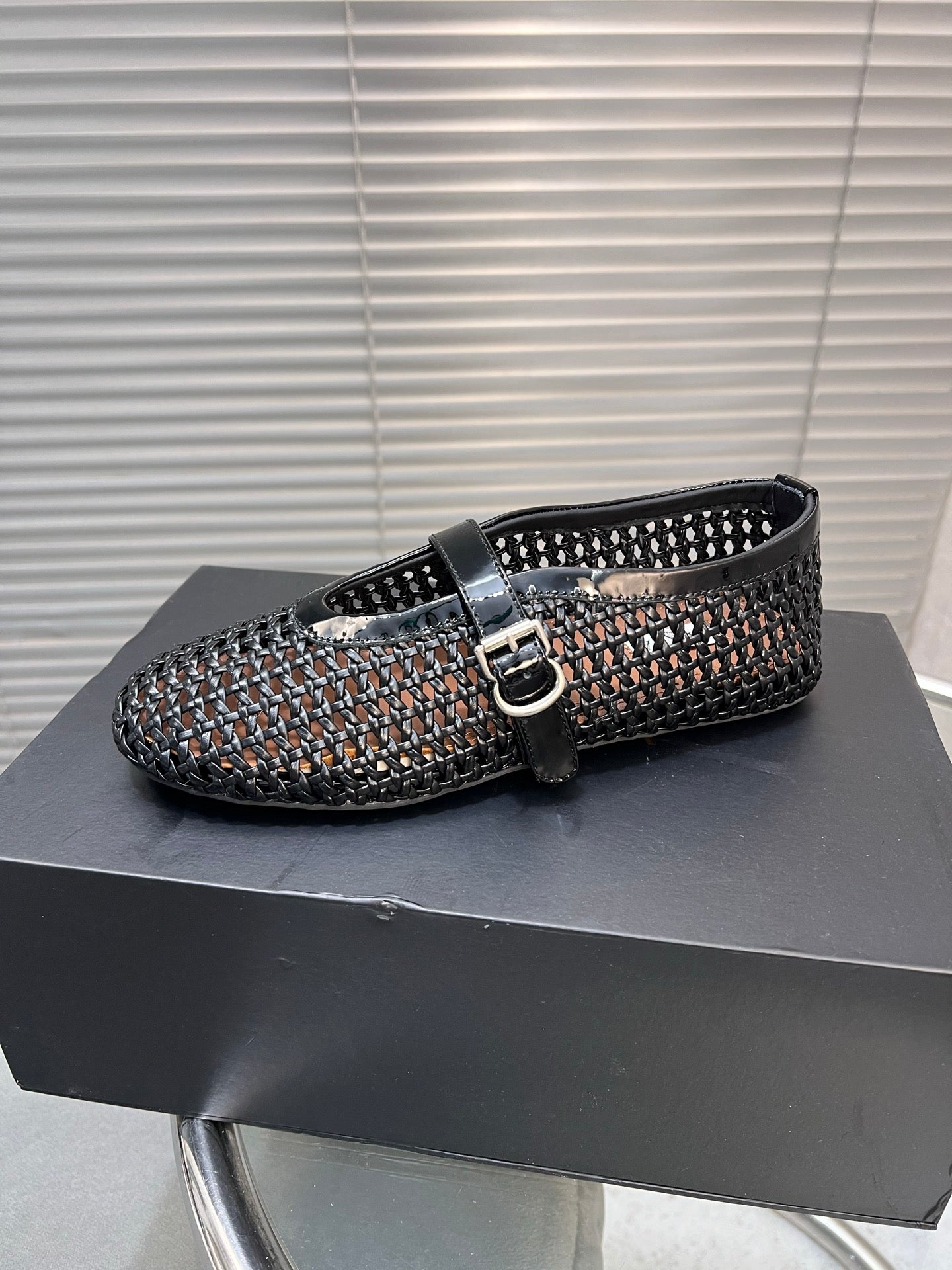 Alaia Braided Hollow Ballet Flats Black Cowhide 300041