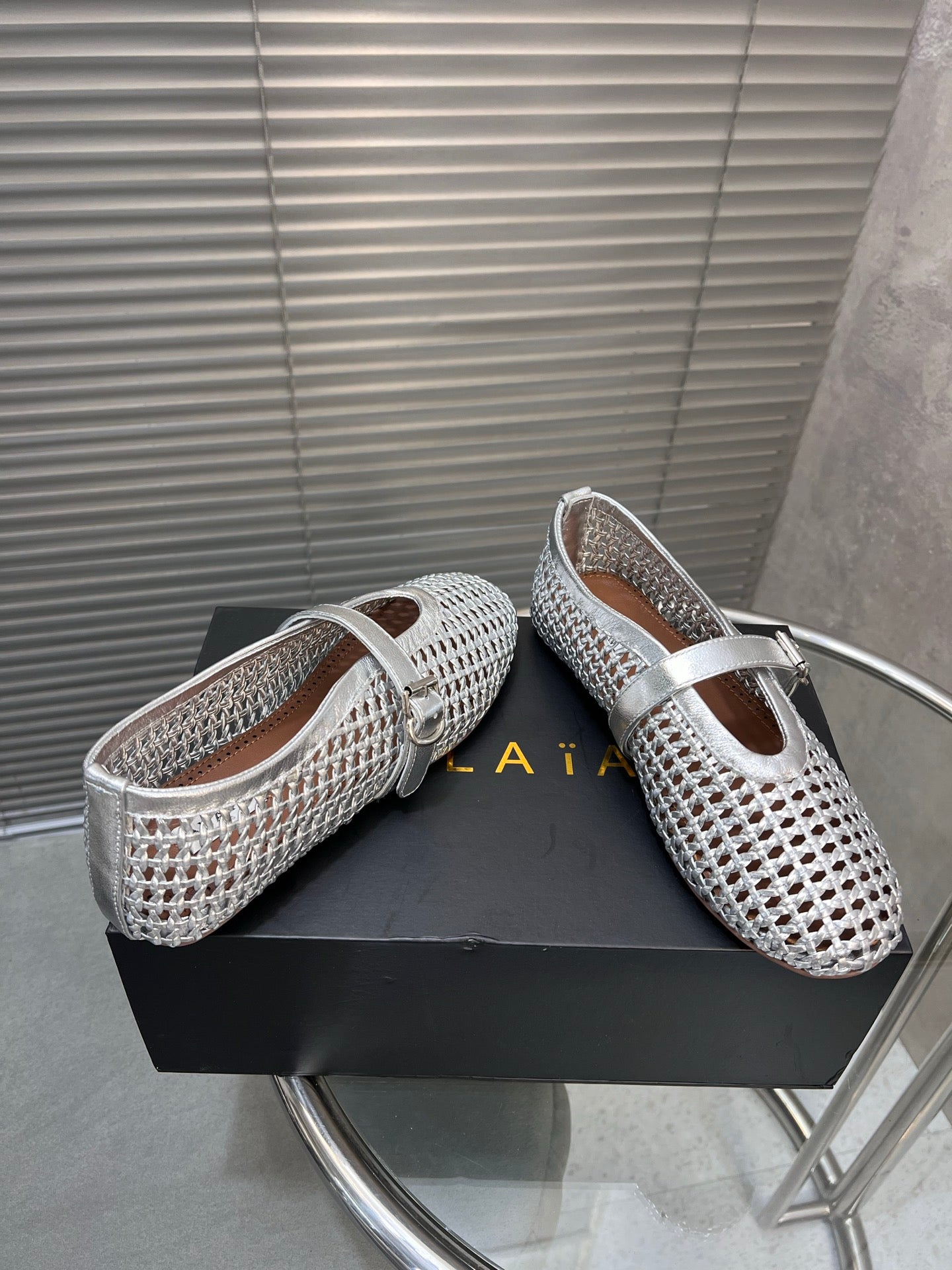 Alaia Braided Hollow Ballet Flats Silver Cowhide 300042