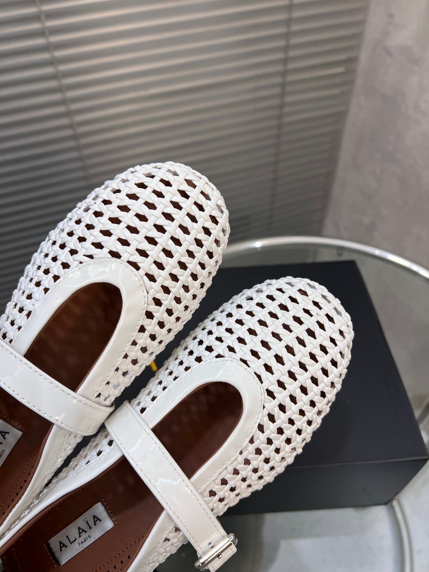 Alaia Braided Hollow Ballet Flats White Cowhide 300044