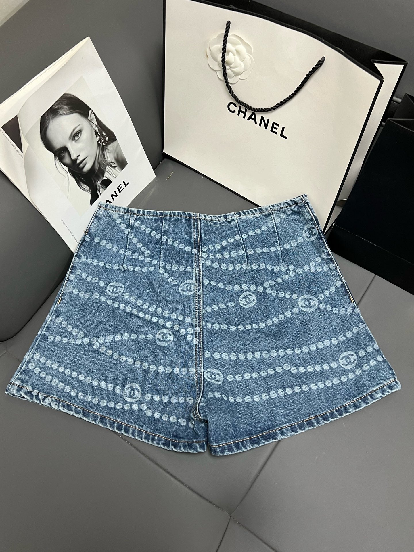 CC 25 Printed Blue White Washed Short Denim