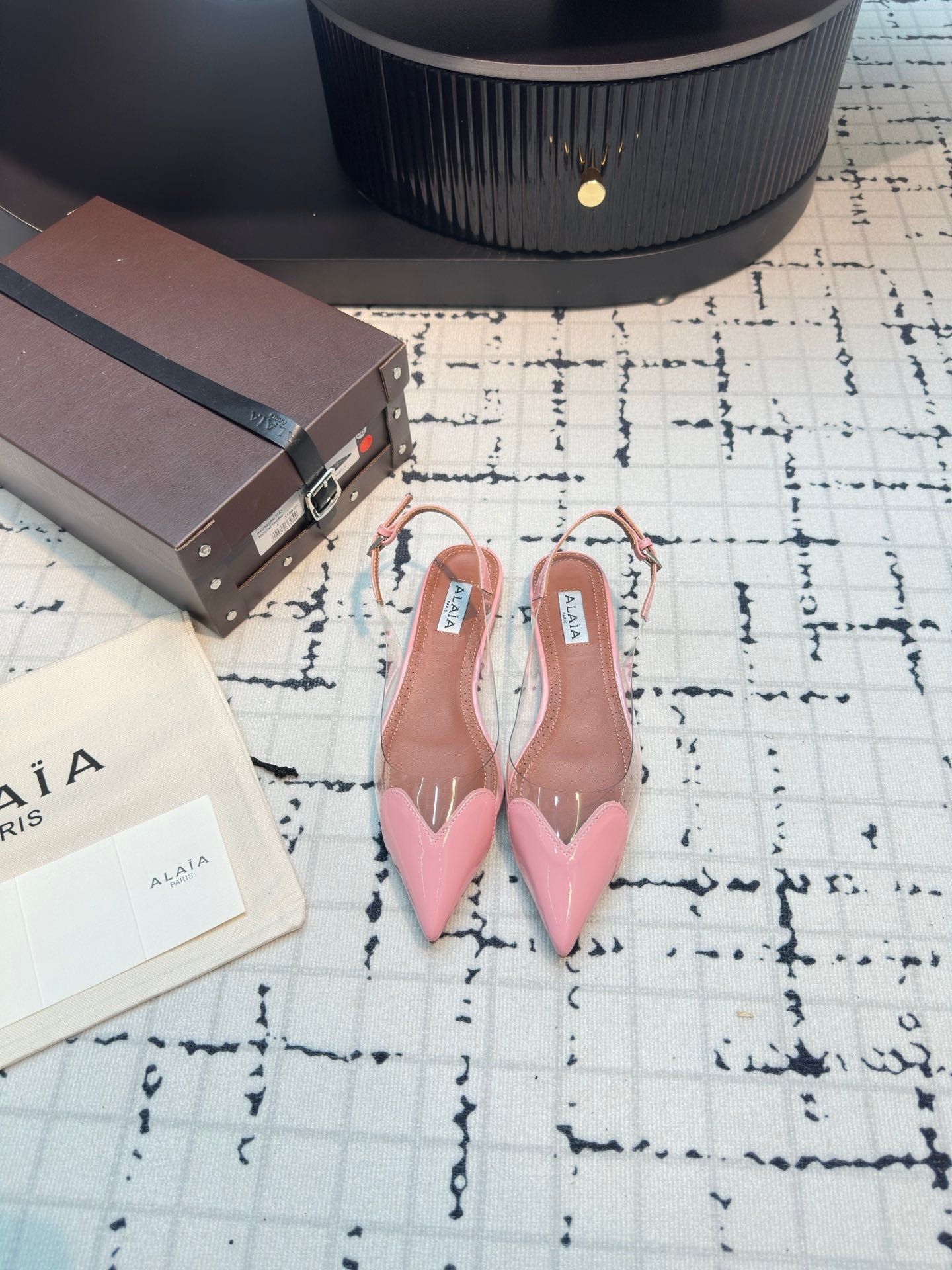 Alaia Heart Flat Slingbacks Pink Sheepskin 800940