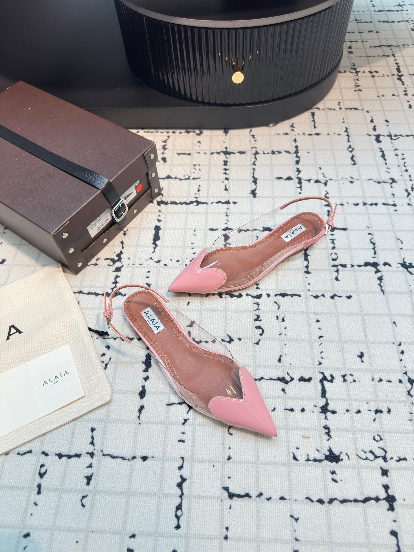 Alaia Heart Flat Slingbacks Pink Sheepskin 800940
