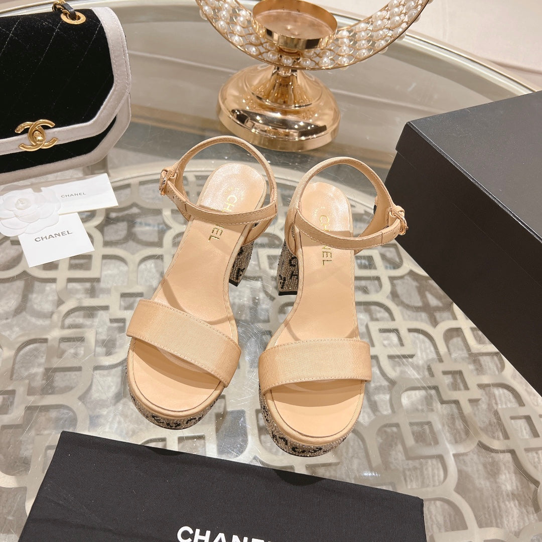 CC 25C 10CM Mid Heed Sandals Cream Fabric 213326