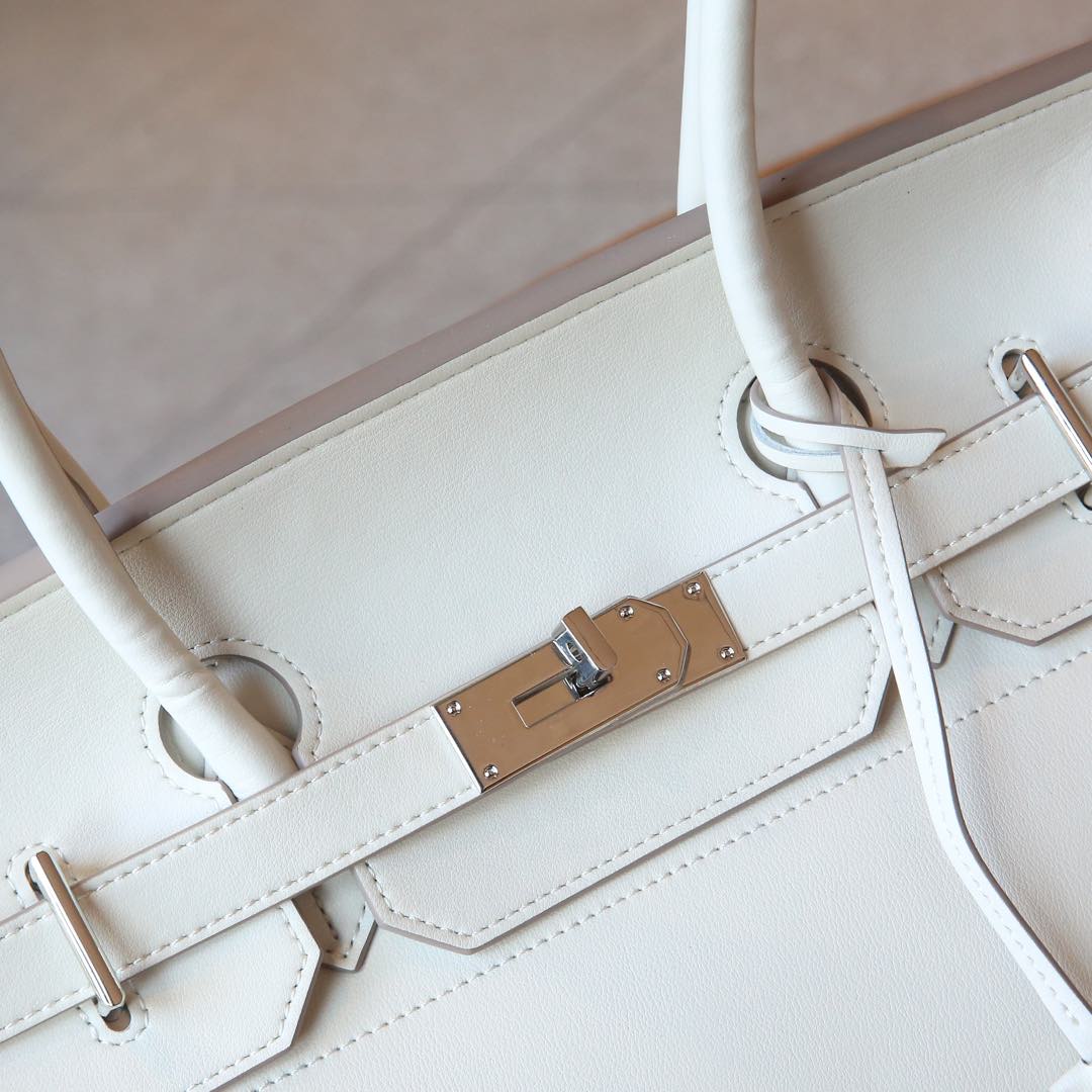 HM Shoulder Birkin 40cm White Clemence Leather Silver Hardware
