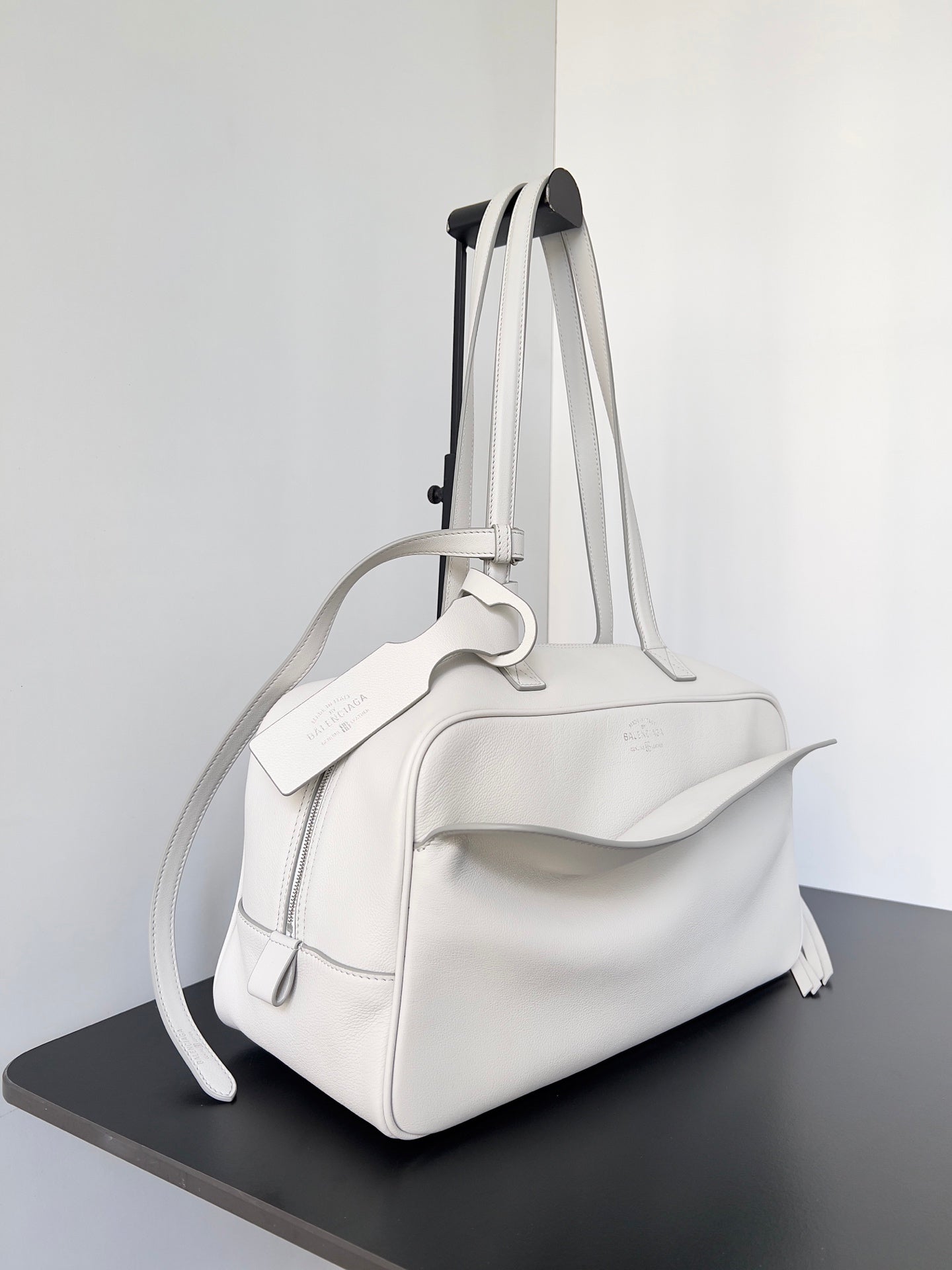 Balenciaga Carrie bowling ball bag white lambskin