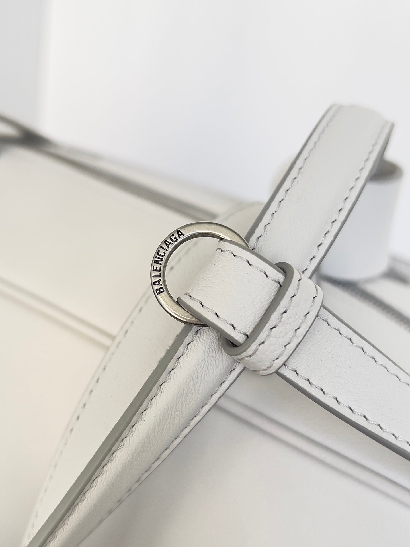 Balenciaga Carrie bowling ball bag white lambskin