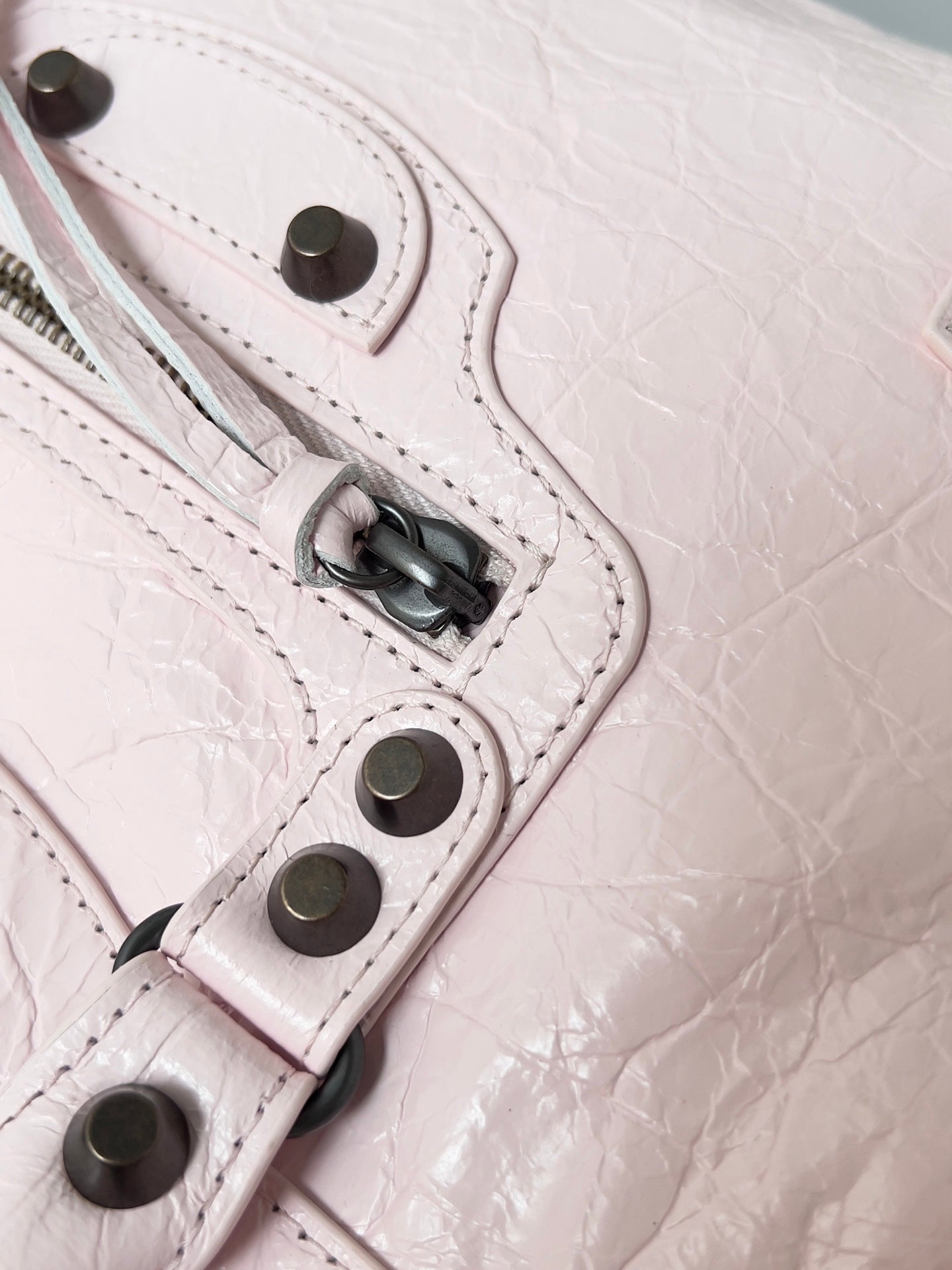Balenciaga Le City classics bag light pink leather