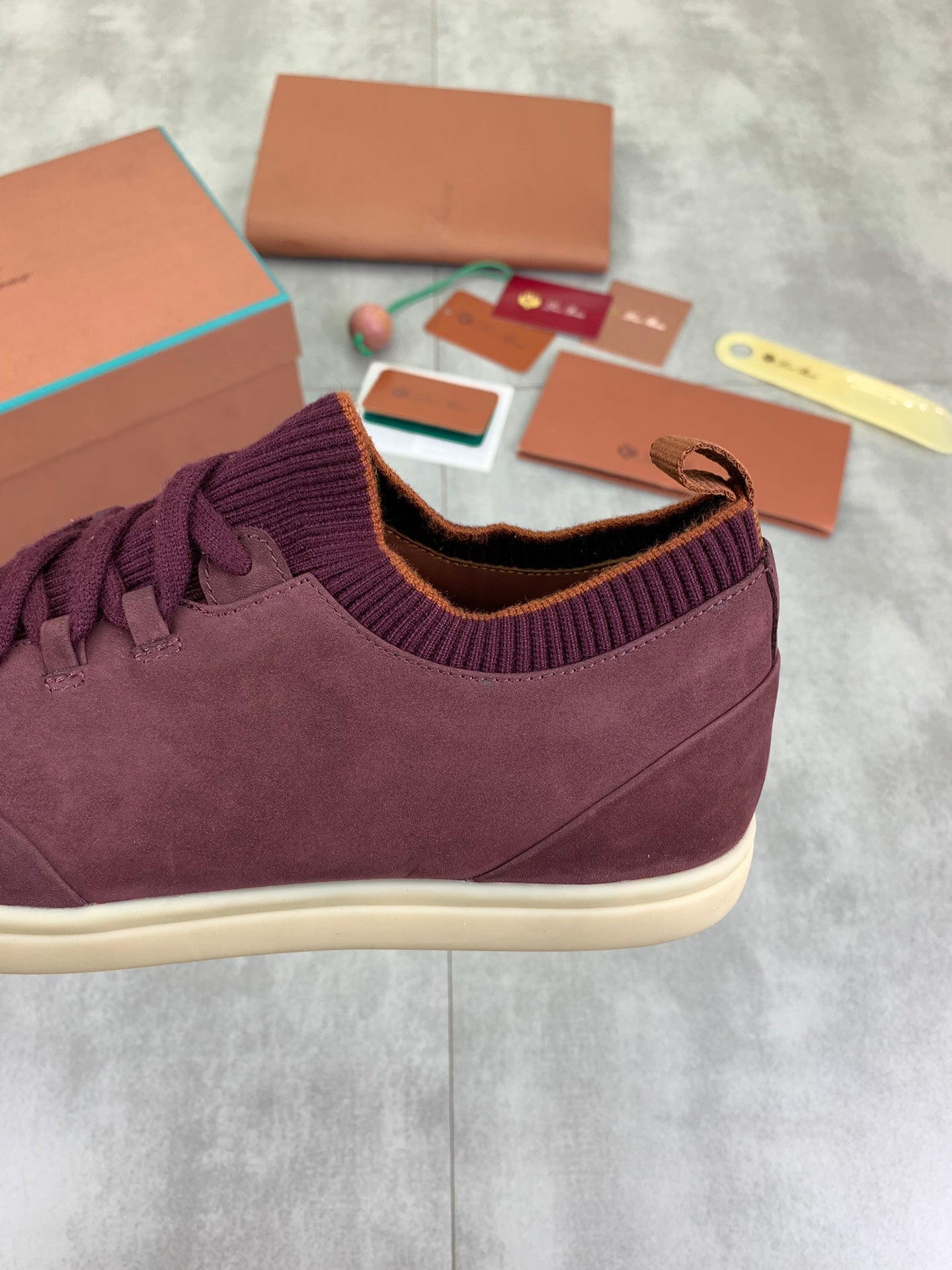 LP SOHO WALK TRAINERS IN MULBERRY SUEDE