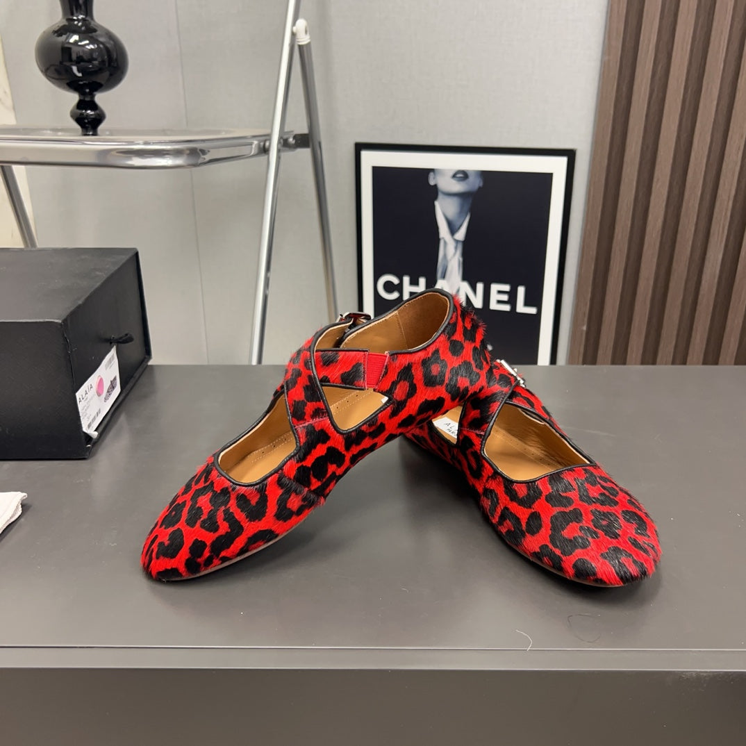 Alaila Criss Cross Ballet Flats In Red Lambskin 996061
