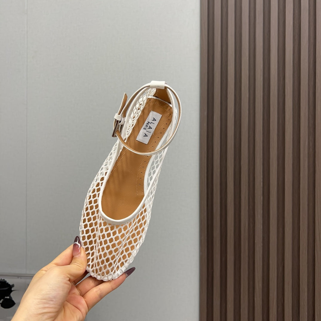 Alaila Mary Jane In White Mesh Fabric 996069