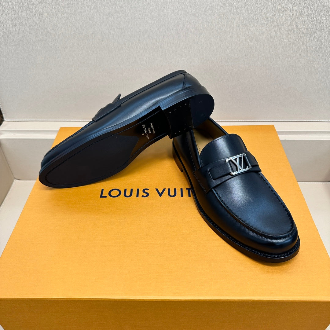 LV MAJOR LOAFER IN BLACK PLAIN CALFSKIN