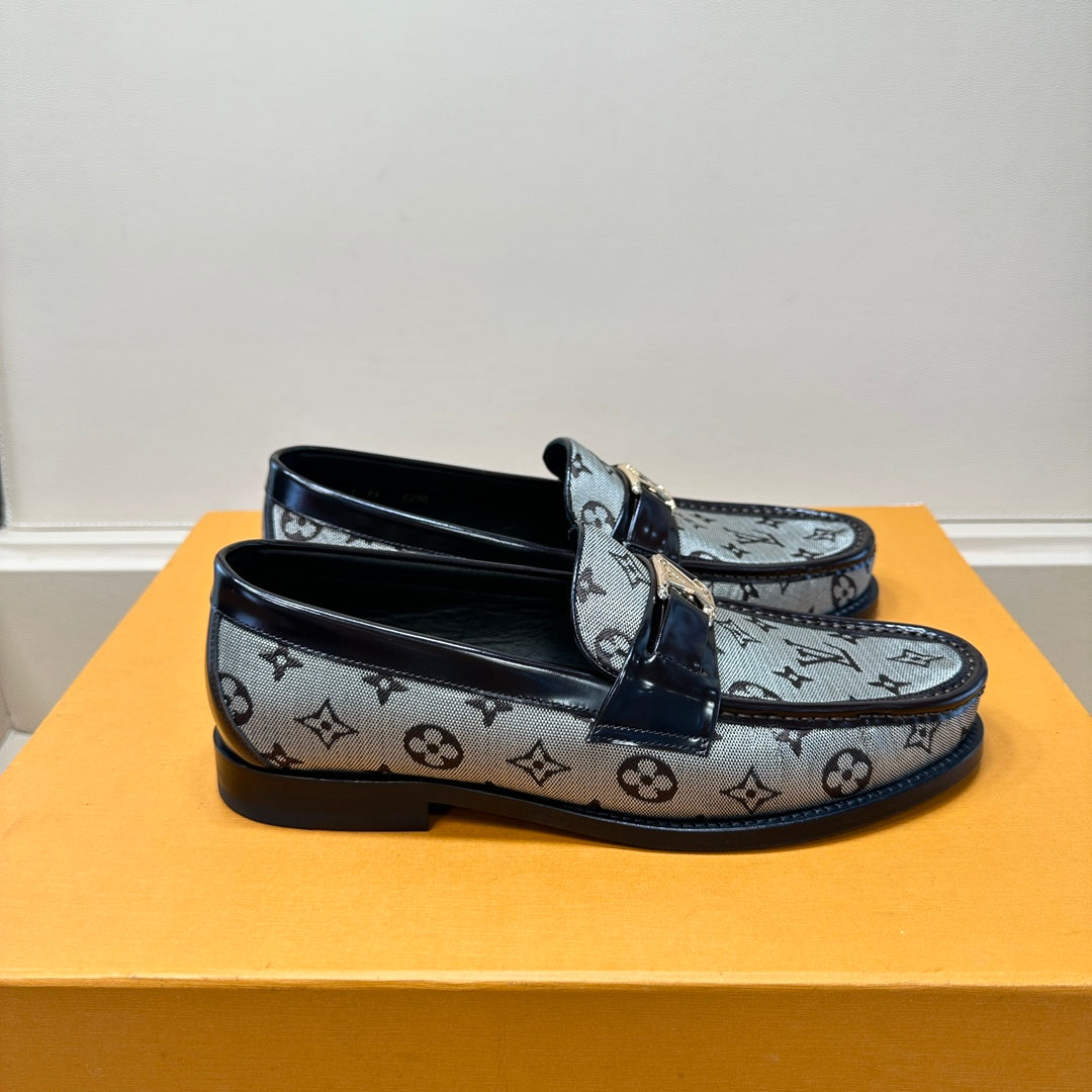 LV LOAFERS IN GREY MONOGRAM JACQUARD