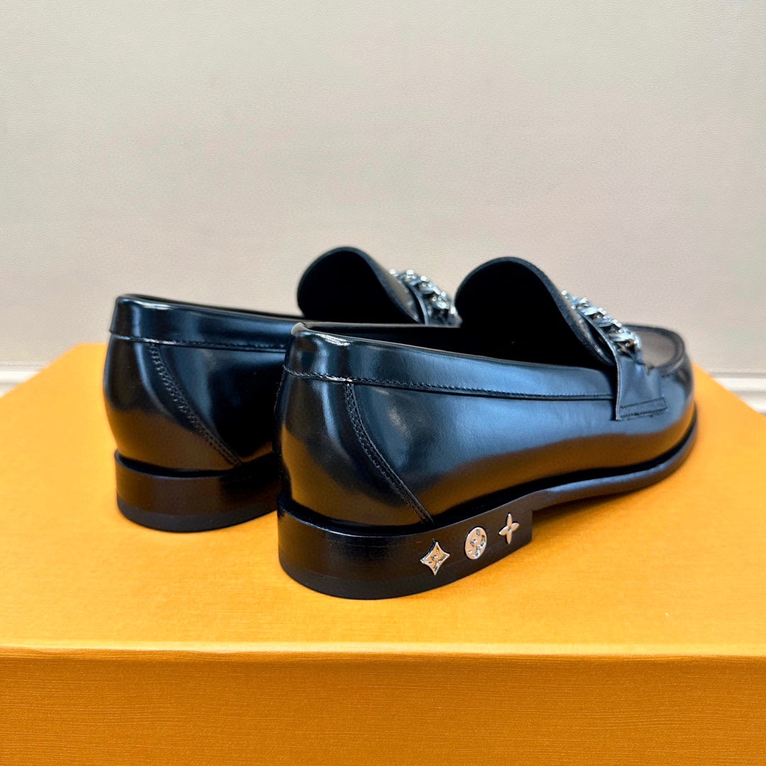 LV MAJOR LOAFER IN BLACK CALFSKIN WITH CHAIN