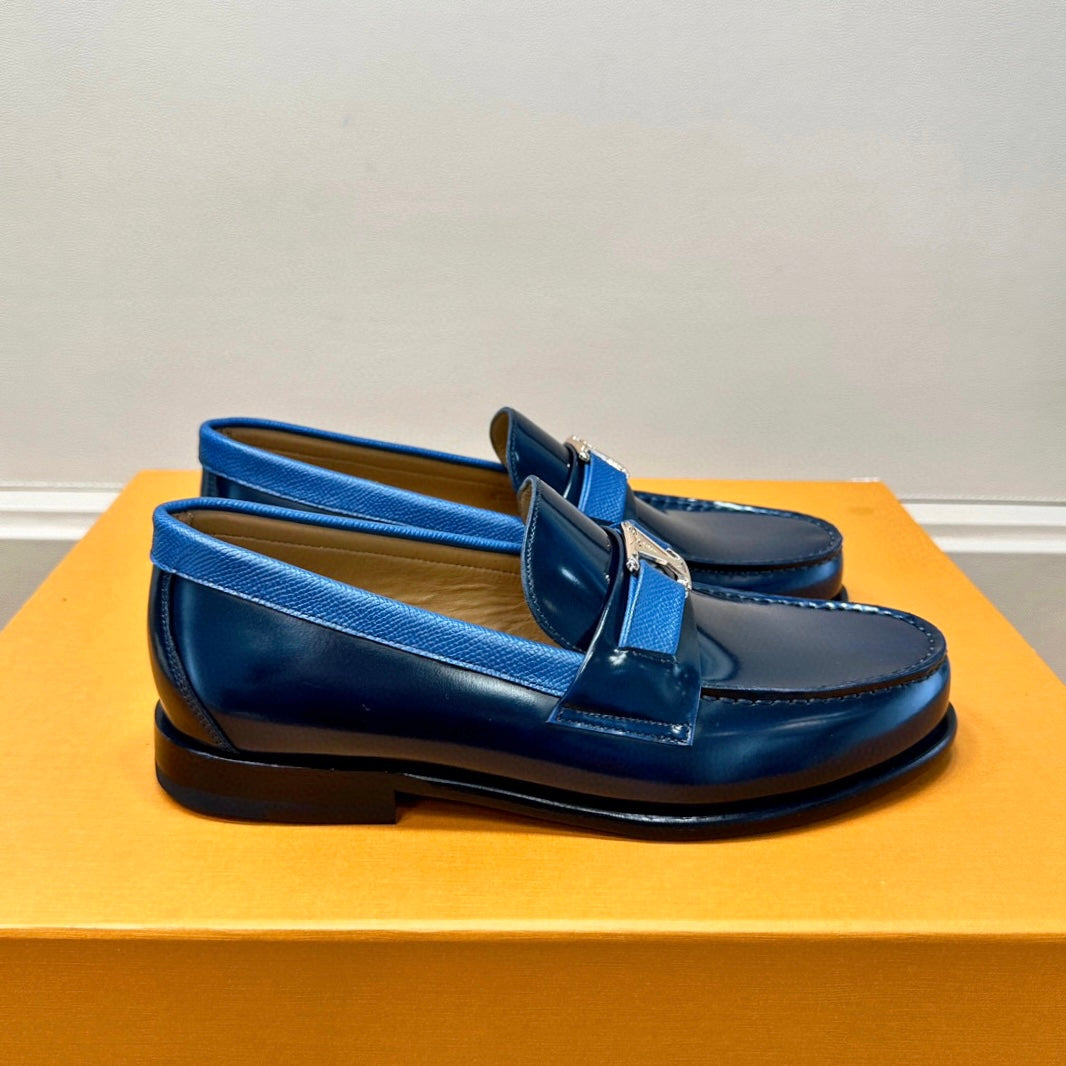 LV MAJOR LOAFER IN GLOSSY NAVY BLUE CALFSKIN
