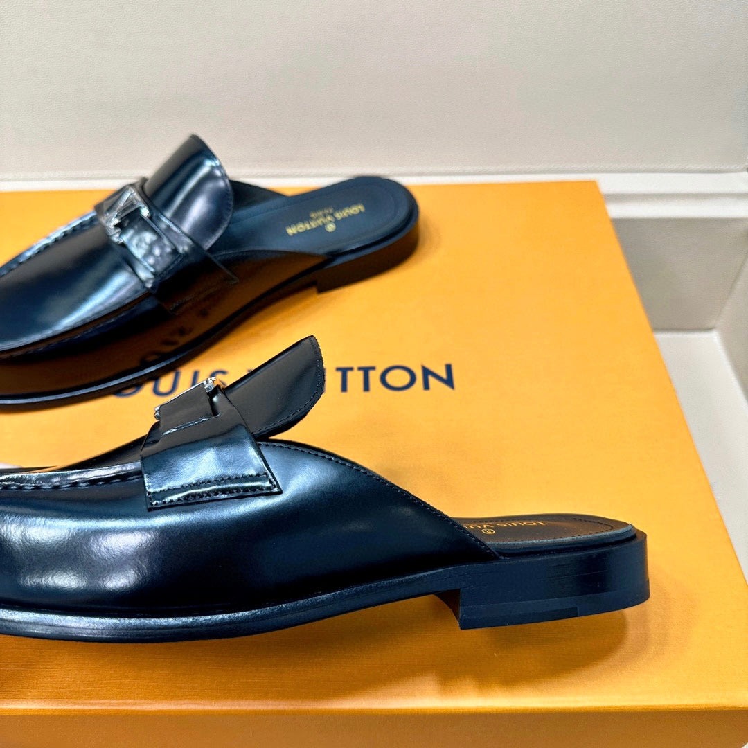 LV EASY MULE IN GLOSSY BLACK CALFSKIN