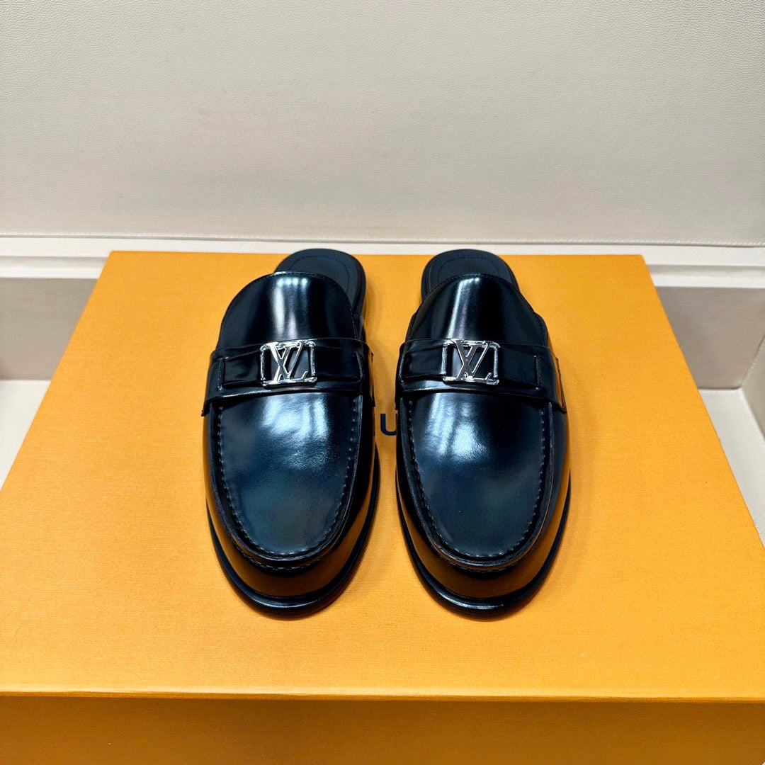 LV EASY MULE IN GLOSSY BLACK CALFSKIN