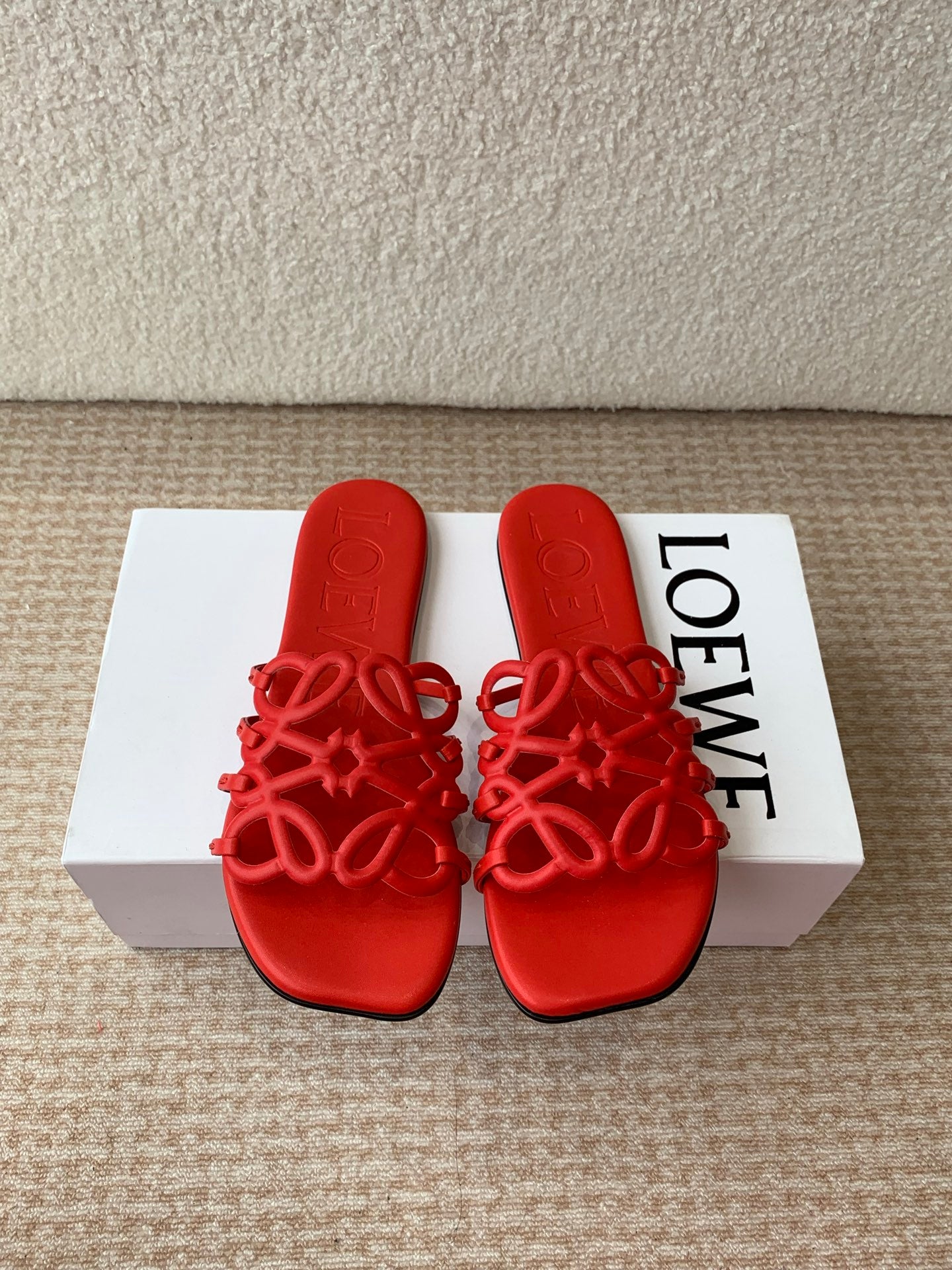 Loewe 25 Petal Anagram Slides Red Cowhide