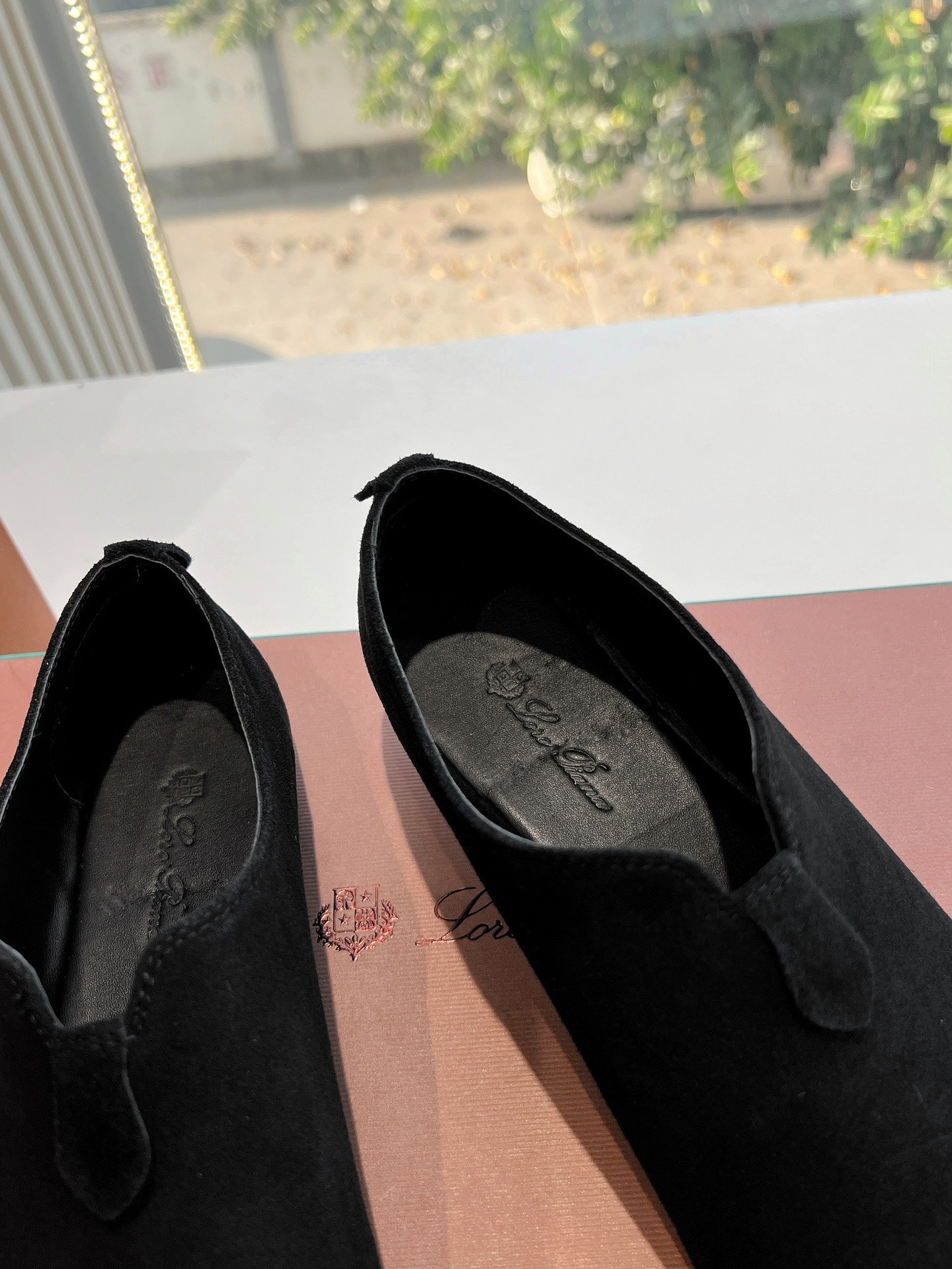 LP Floaty Flat Black Suede 992984