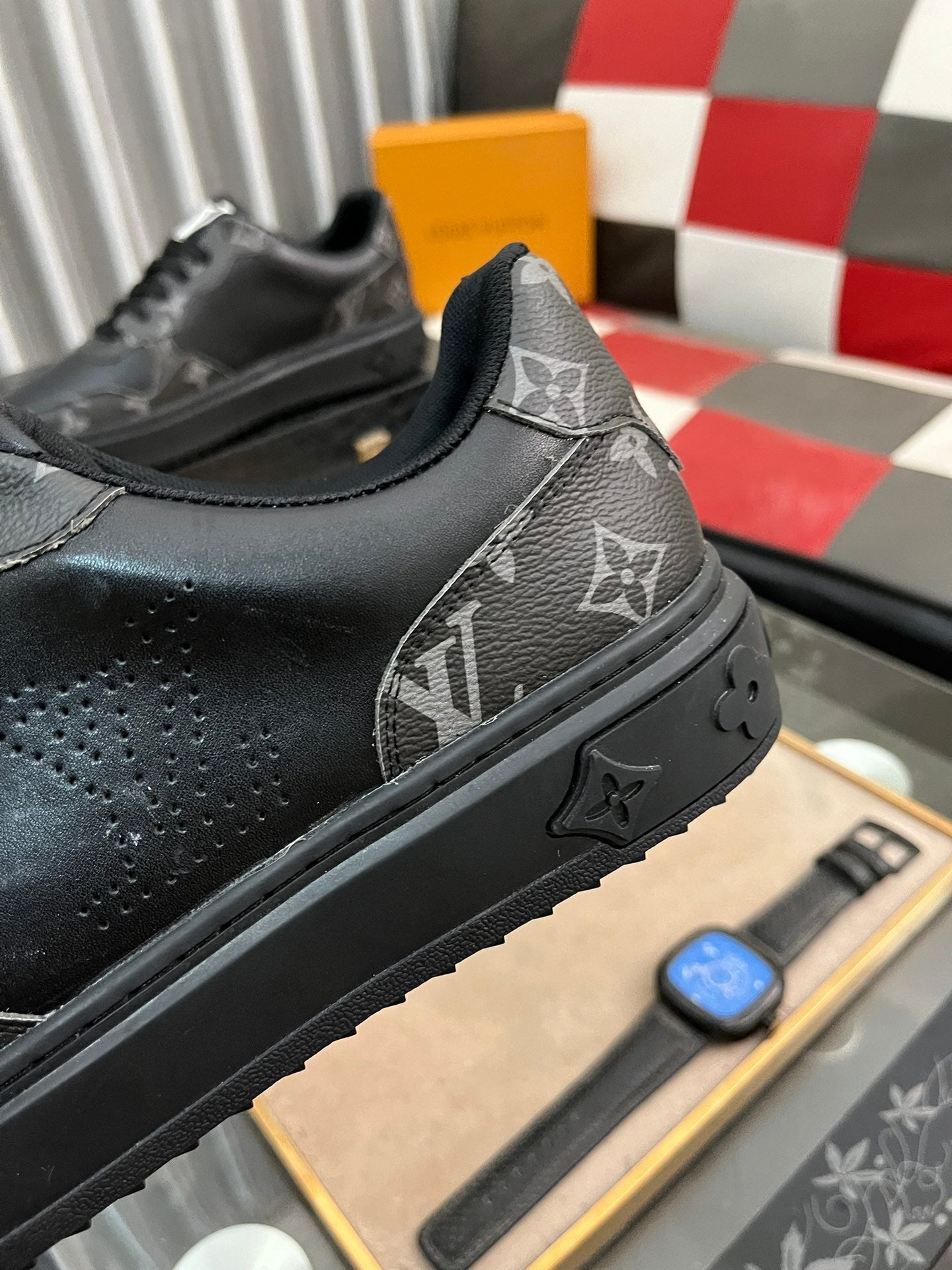 LV CLASSIC TRAINER SHOES IN BLACK CALFKSIN AND SUEDE