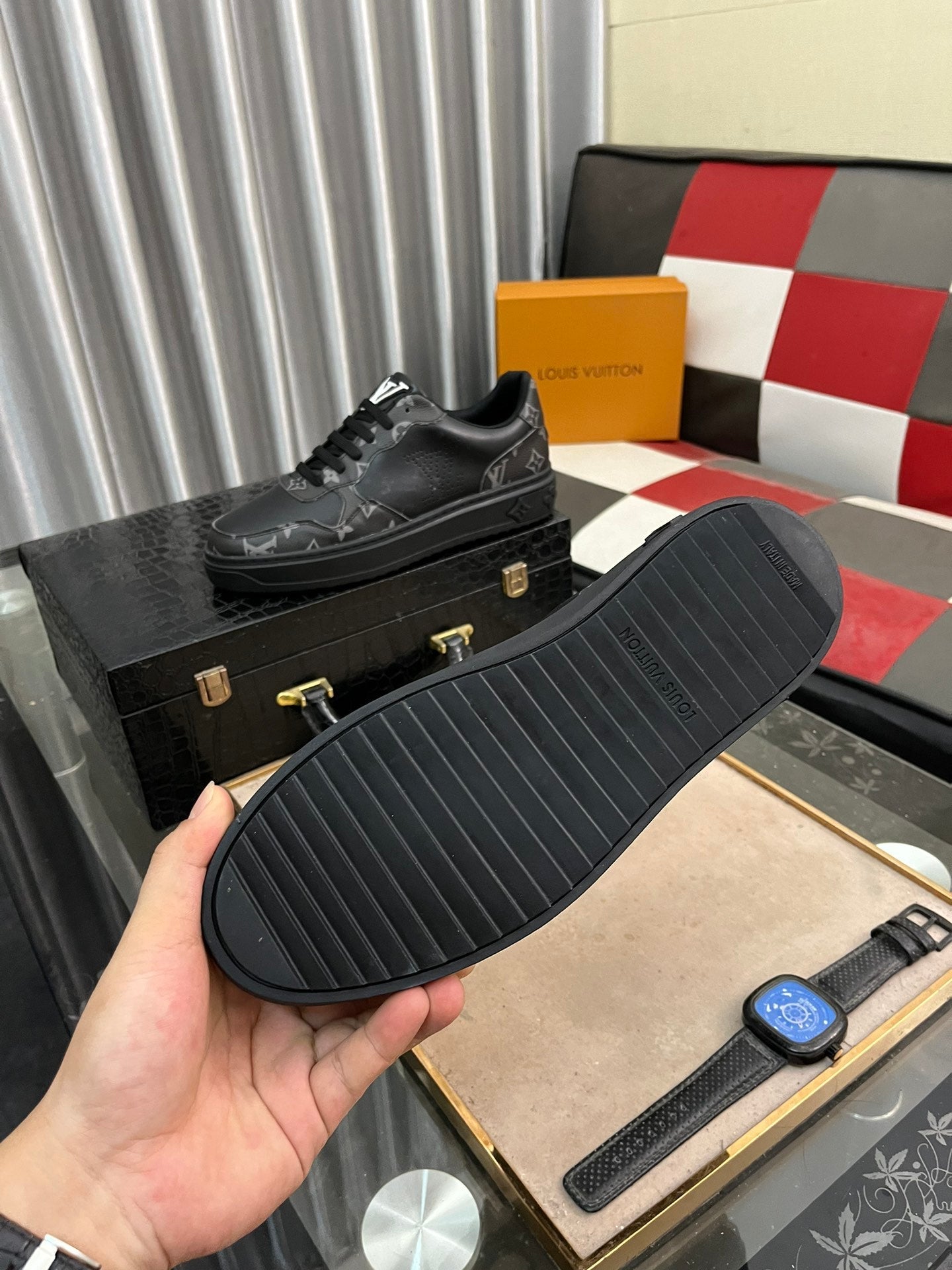 LV CLASSIC TRAINER SHOES IN BLACK CALFKSIN AND SUEDE