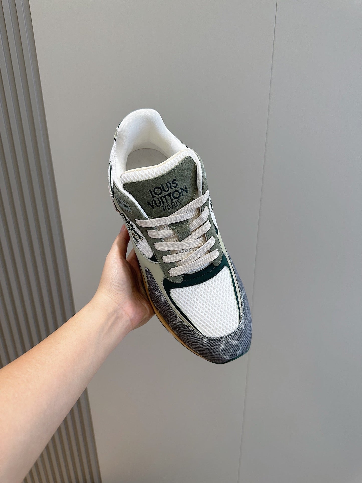 LV RUN AWAY SNEAKERS IN GREY MESH FABRIC AND SUEDE