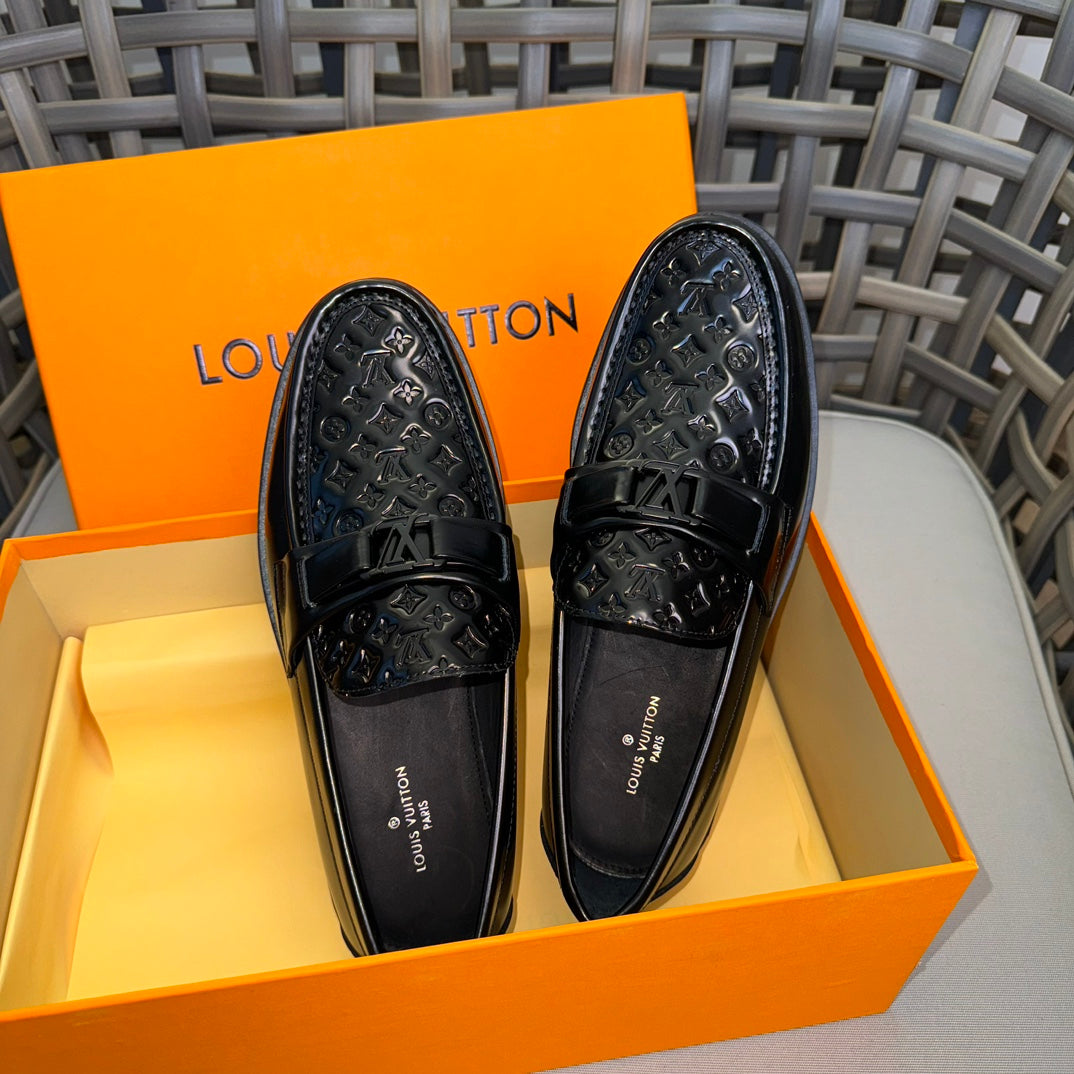LV MAJOR LOAFERS IN BLACK EMBOSSED CALFSKIN