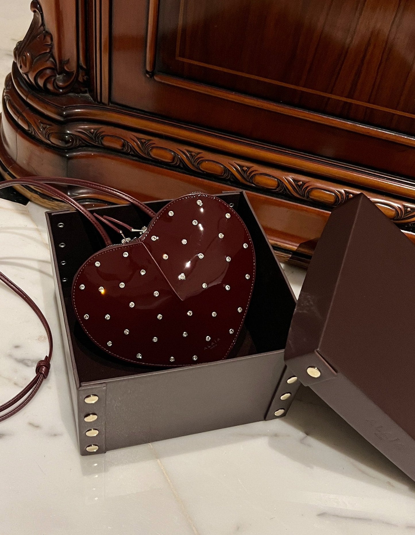 Le Coeur 21cm Burgundy Diamonds Calfskin Shouder 243042