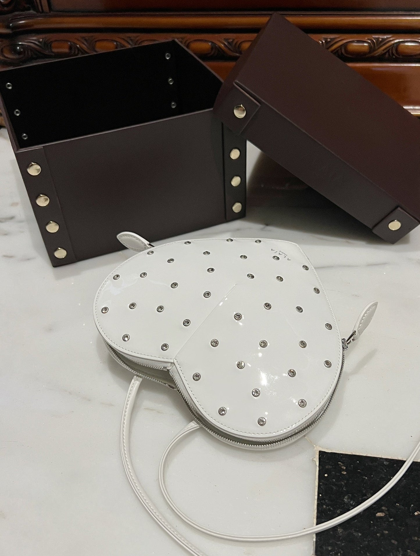 Le Coeur 21cm White Diamonds Calfskin Shouder 243041
