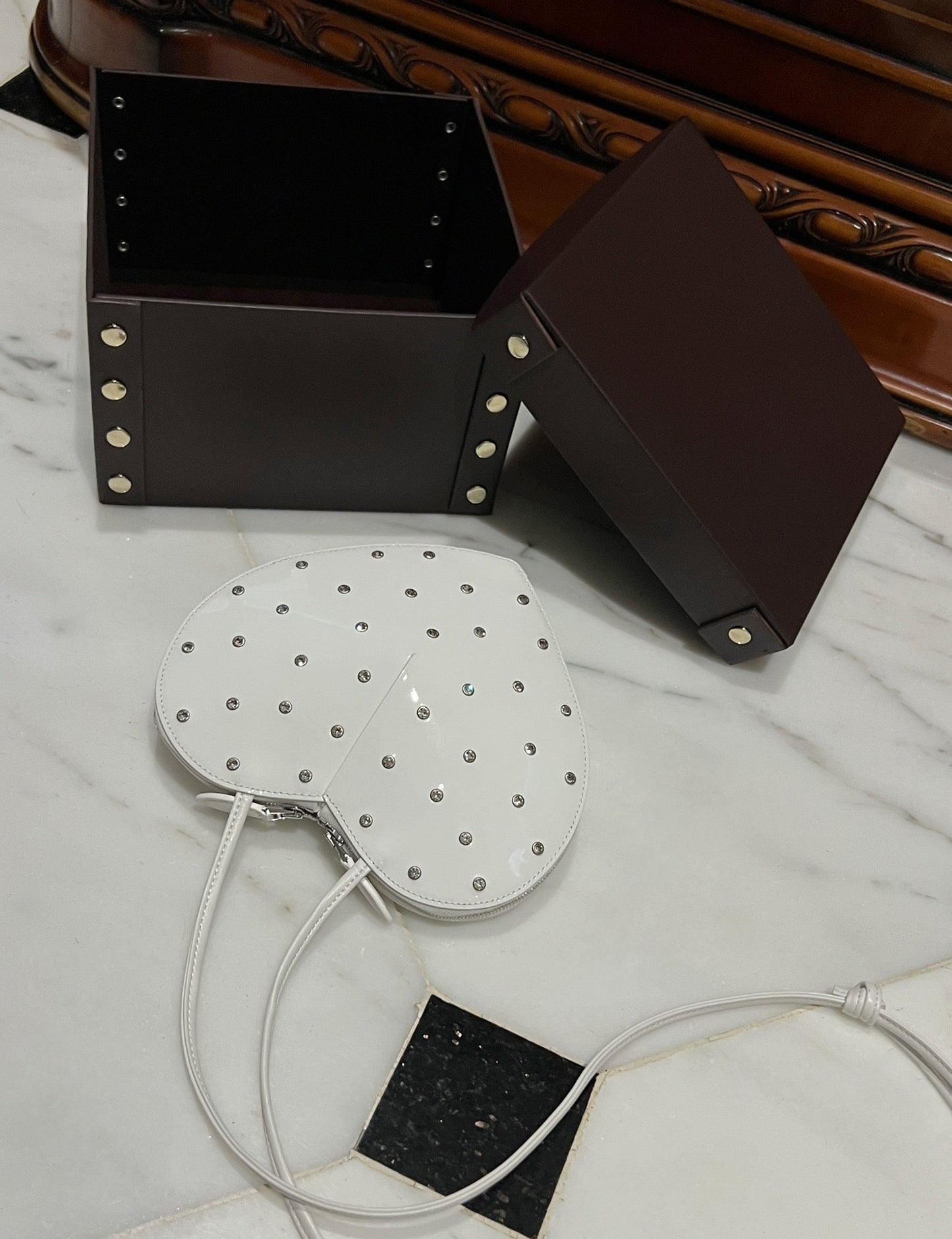 Le Coeur 21cm White Diamonds Calfskin Shouder 243041