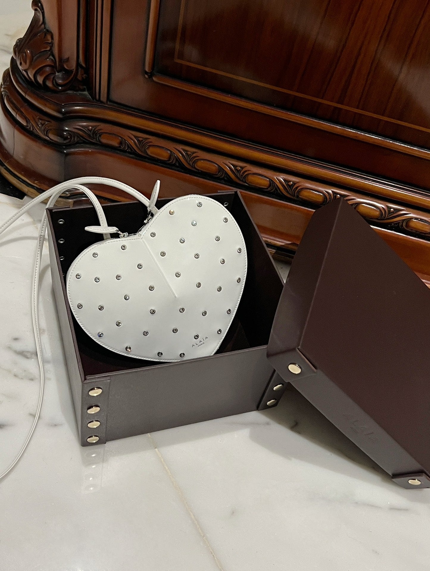 Le Coeur 21cm White Diamonds Calfskin Shouder 243041