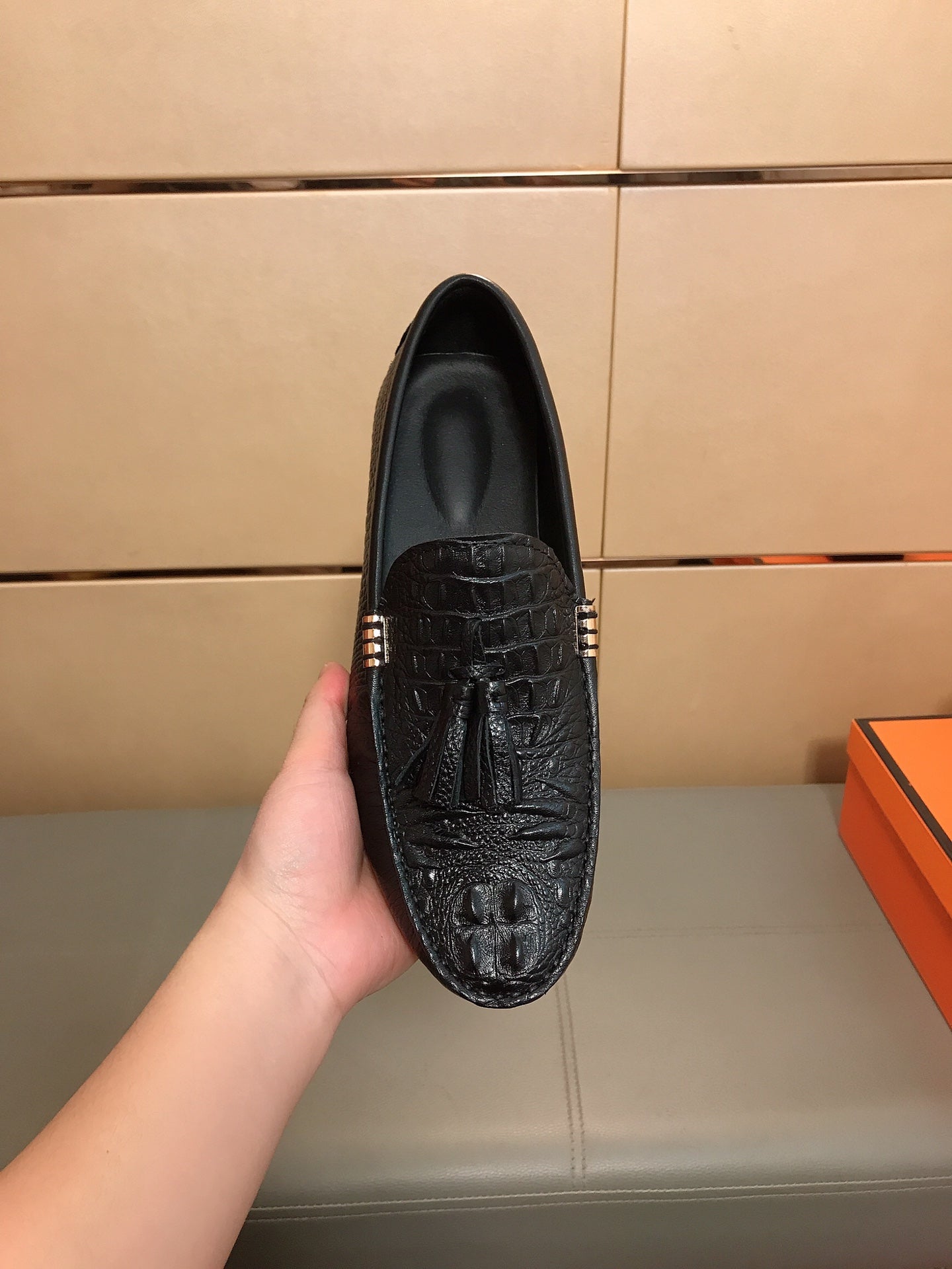 LV LOAFERS BLACK EMBOSSED CALFSKIN WITH TASSEL